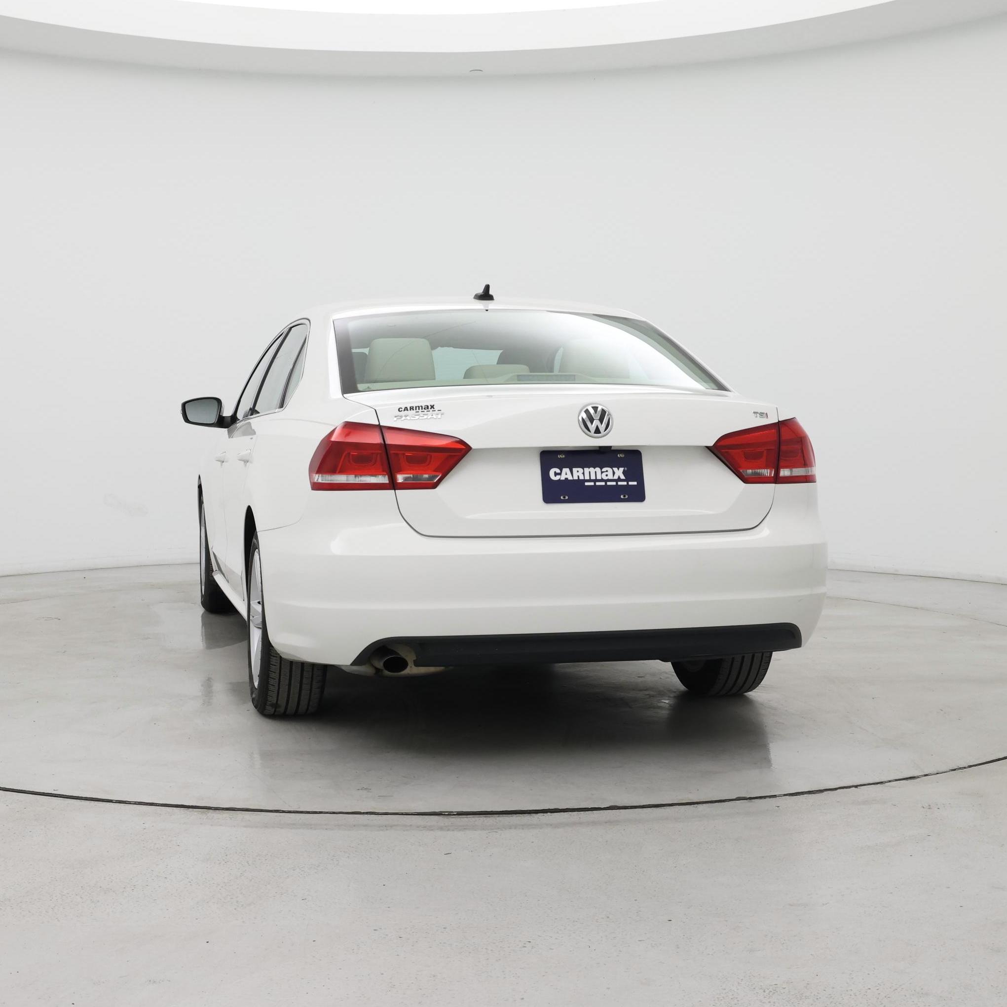 Thumbnail: 2015 Volkswagen Passat - 6