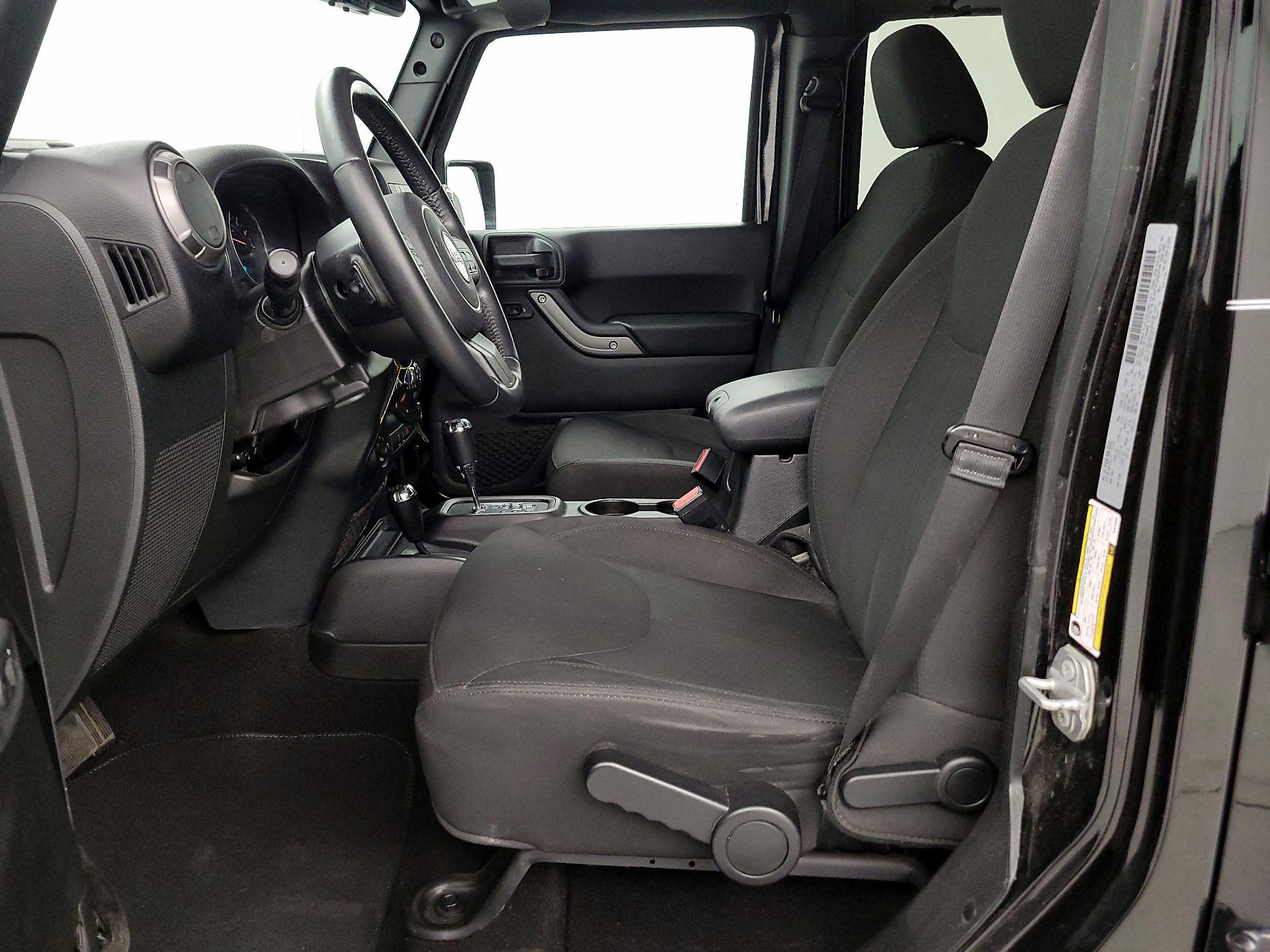 Thumbnail: 2018 Jeep Wrangler - 11