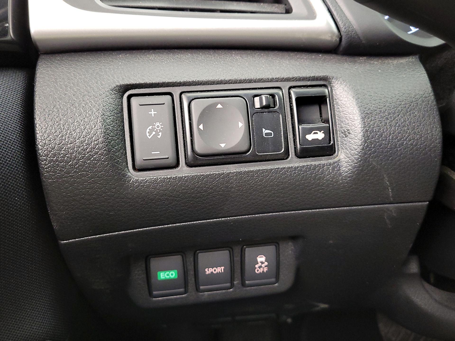 Thumbnail: 2018 Nissan Sentra - 13