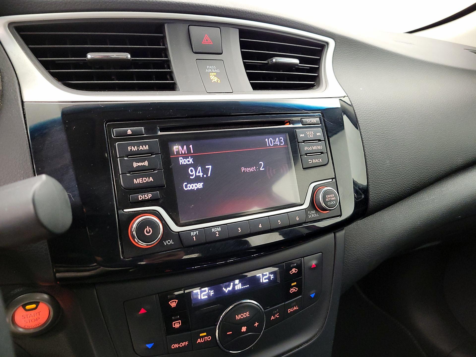 Thumbnail: 2018 Nissan Sentra - 15