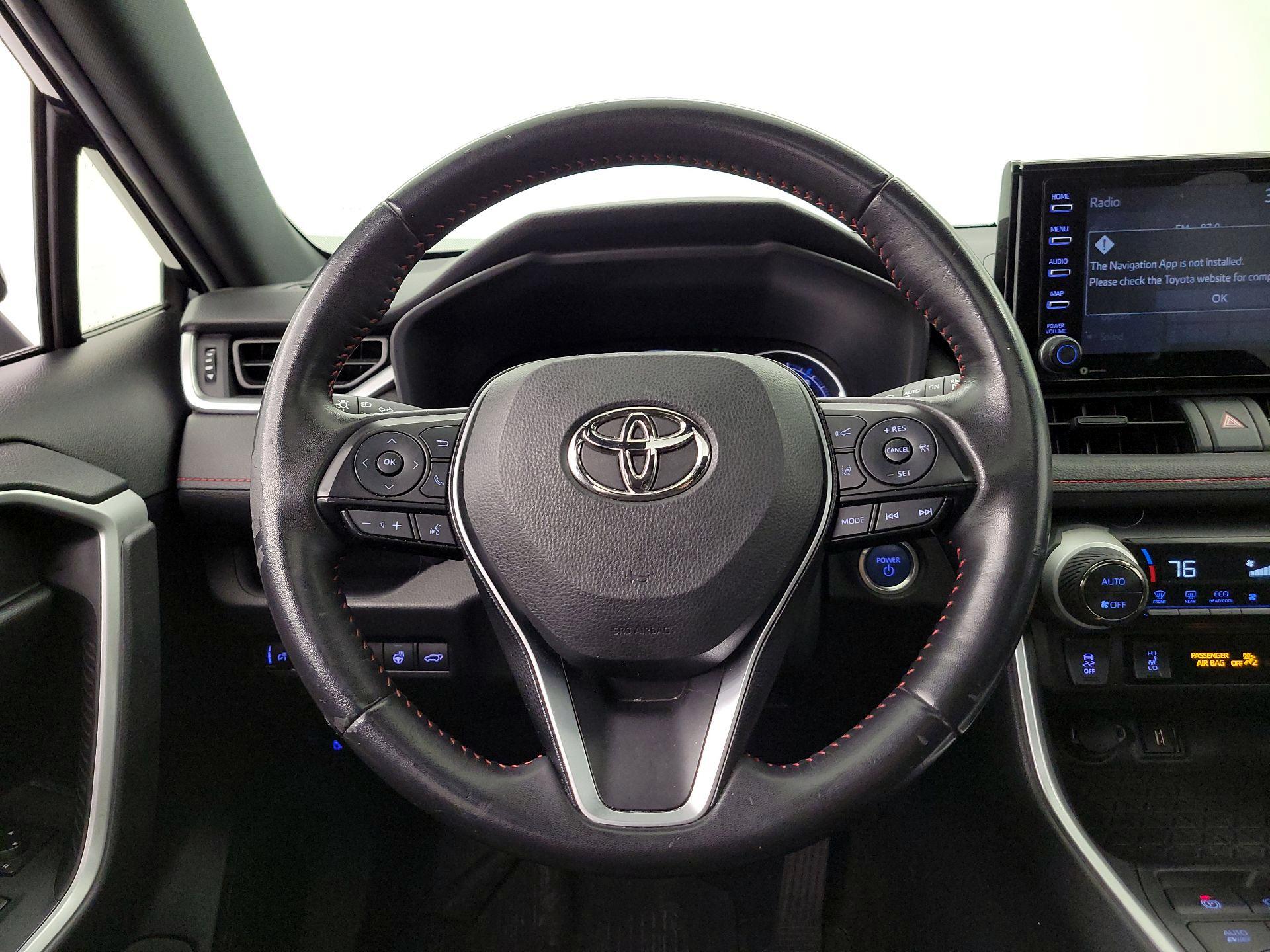 Thumbnail: 2021 Toyota RAV4 - 10