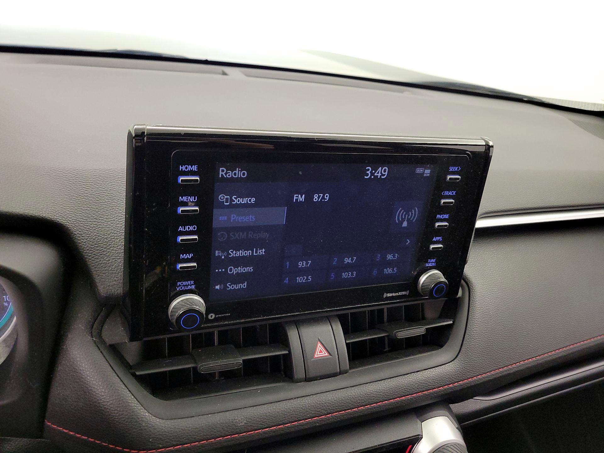 Thumbnail: 2021 Toyota RAV4 - 16