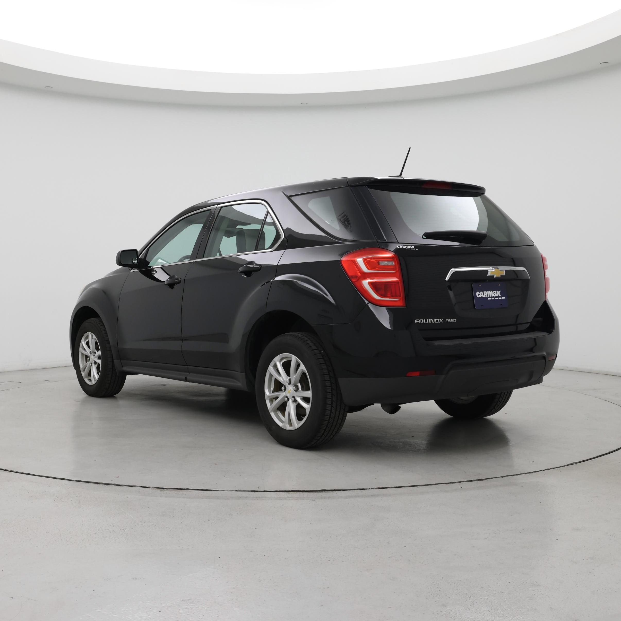 Thumbnail: 2017 Chevrolet Equinox - 2