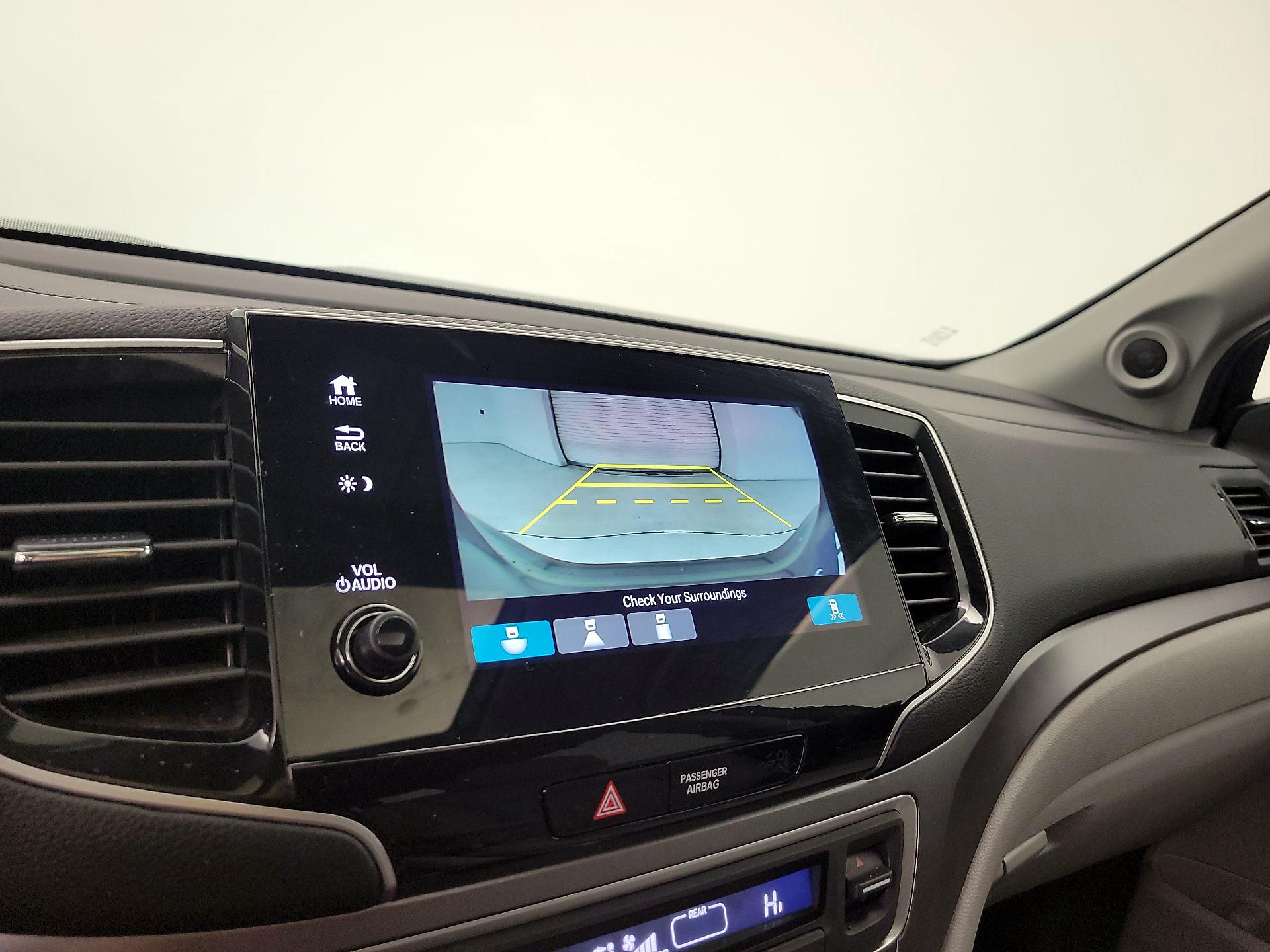 Thumbnail: 2019 Honda Pilot - 14