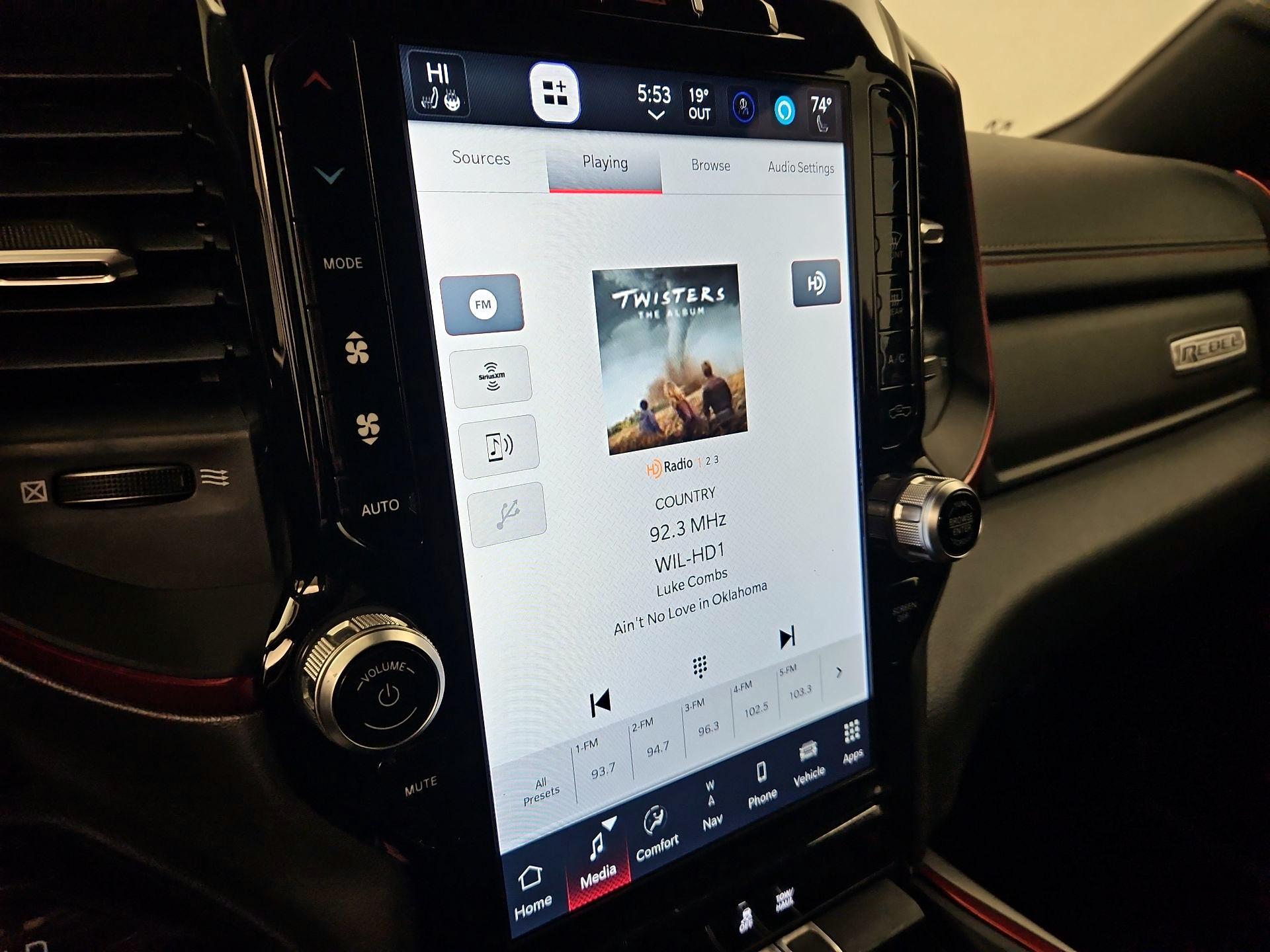 Thumbnail: 2022 RAM 1500 - 16