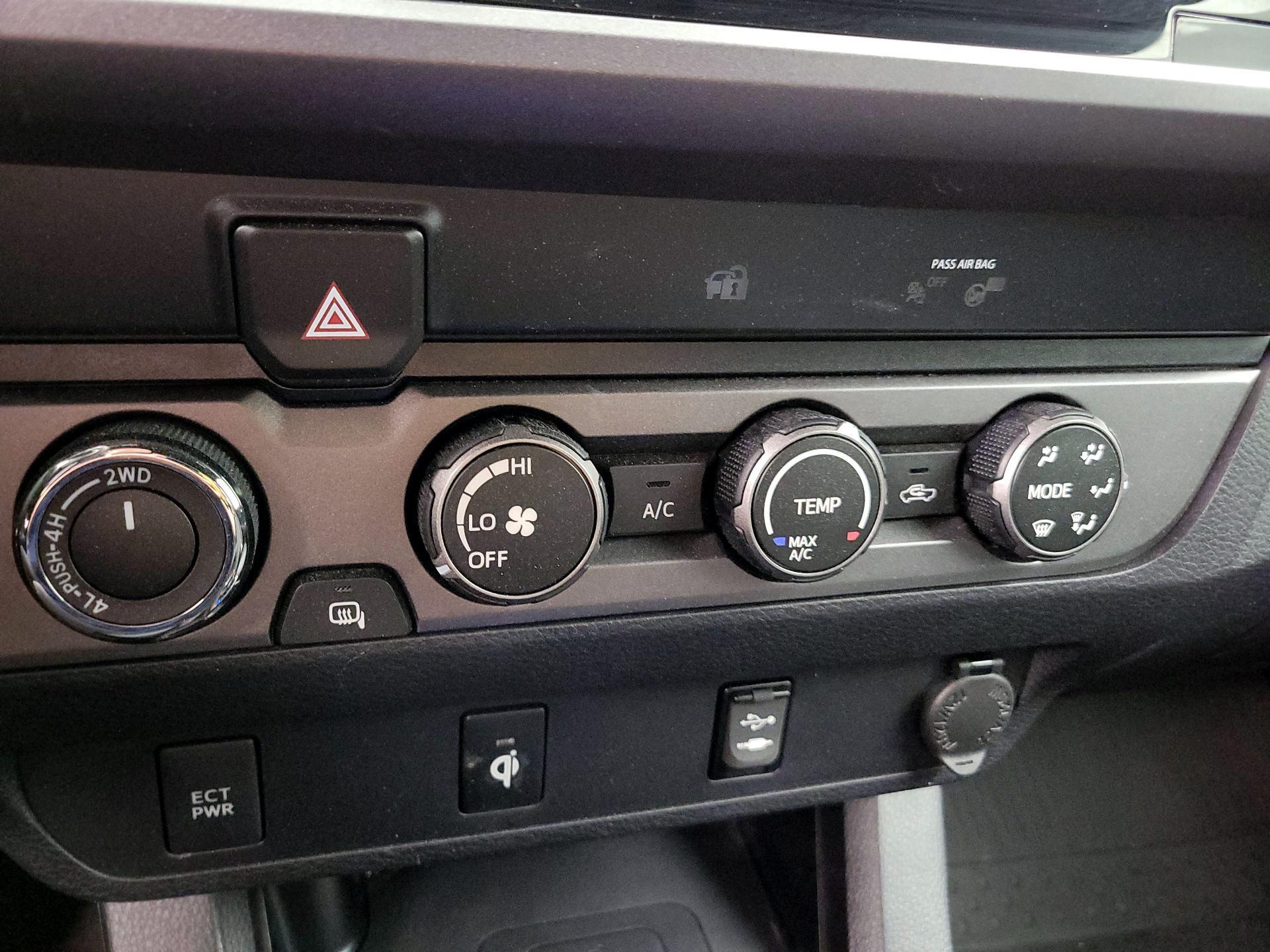 Thumbnail: 2019 Toyota Tacoma - 17