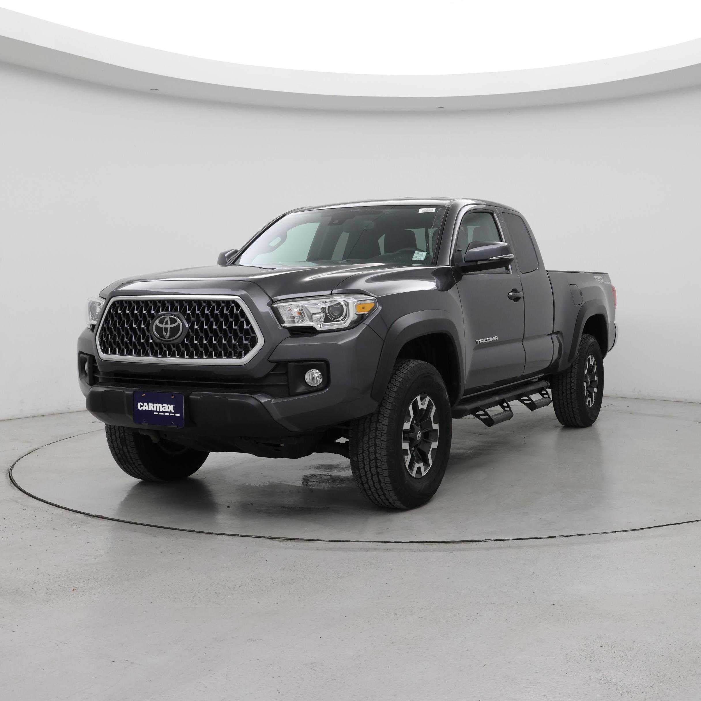 Thumbnail: 2019 Toyota Tacoma - 4