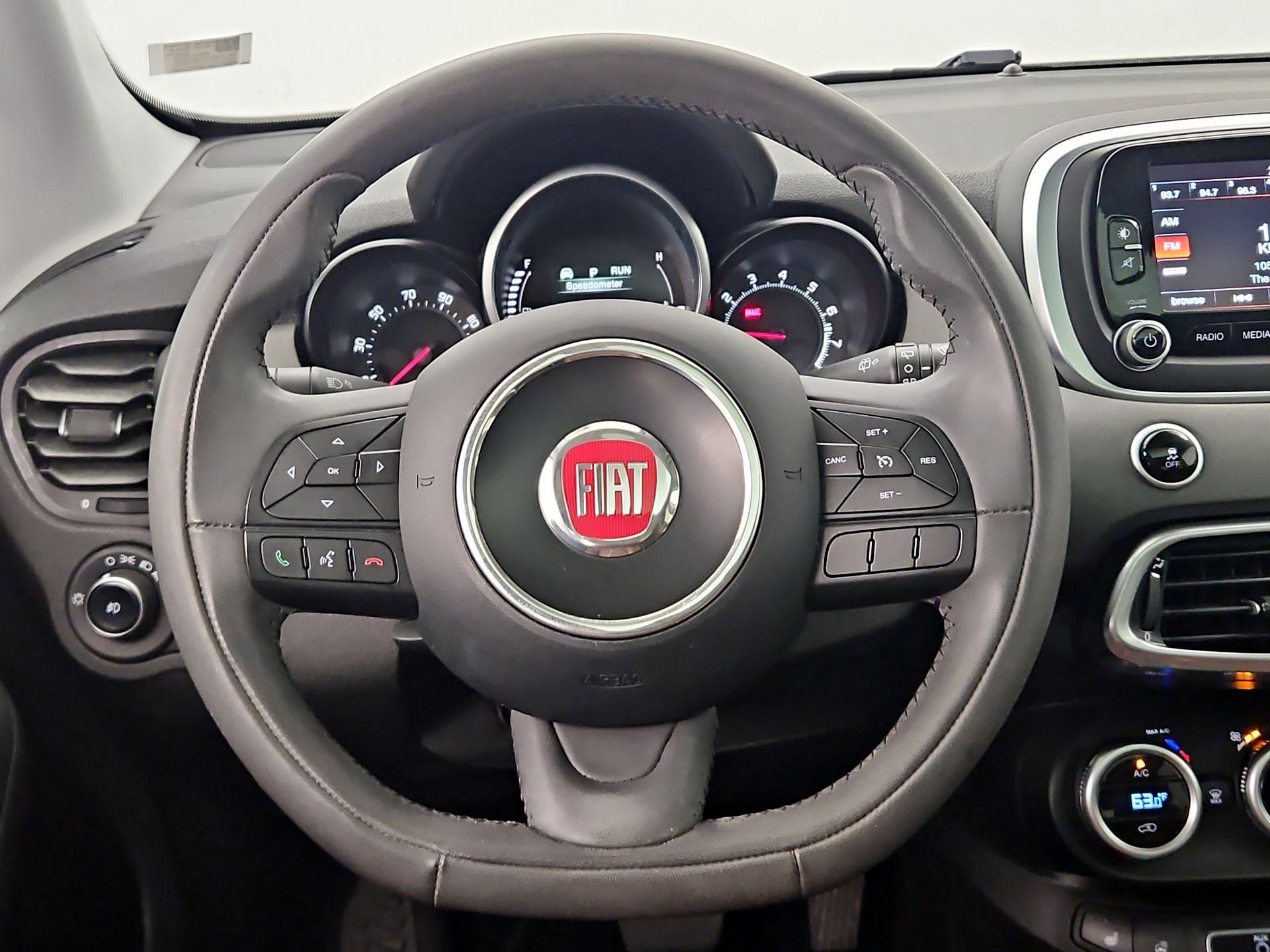 Thumbnail: 2016 Fiat 500X - 10
