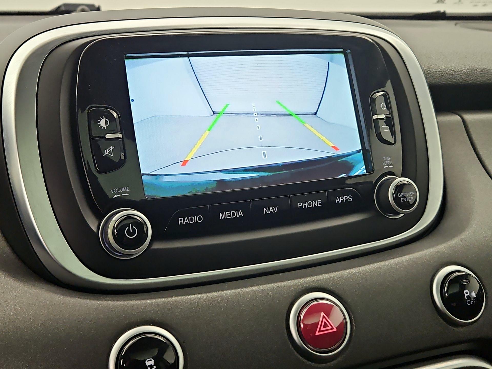 Thumbnail: 2016 Fiat 500X - 15