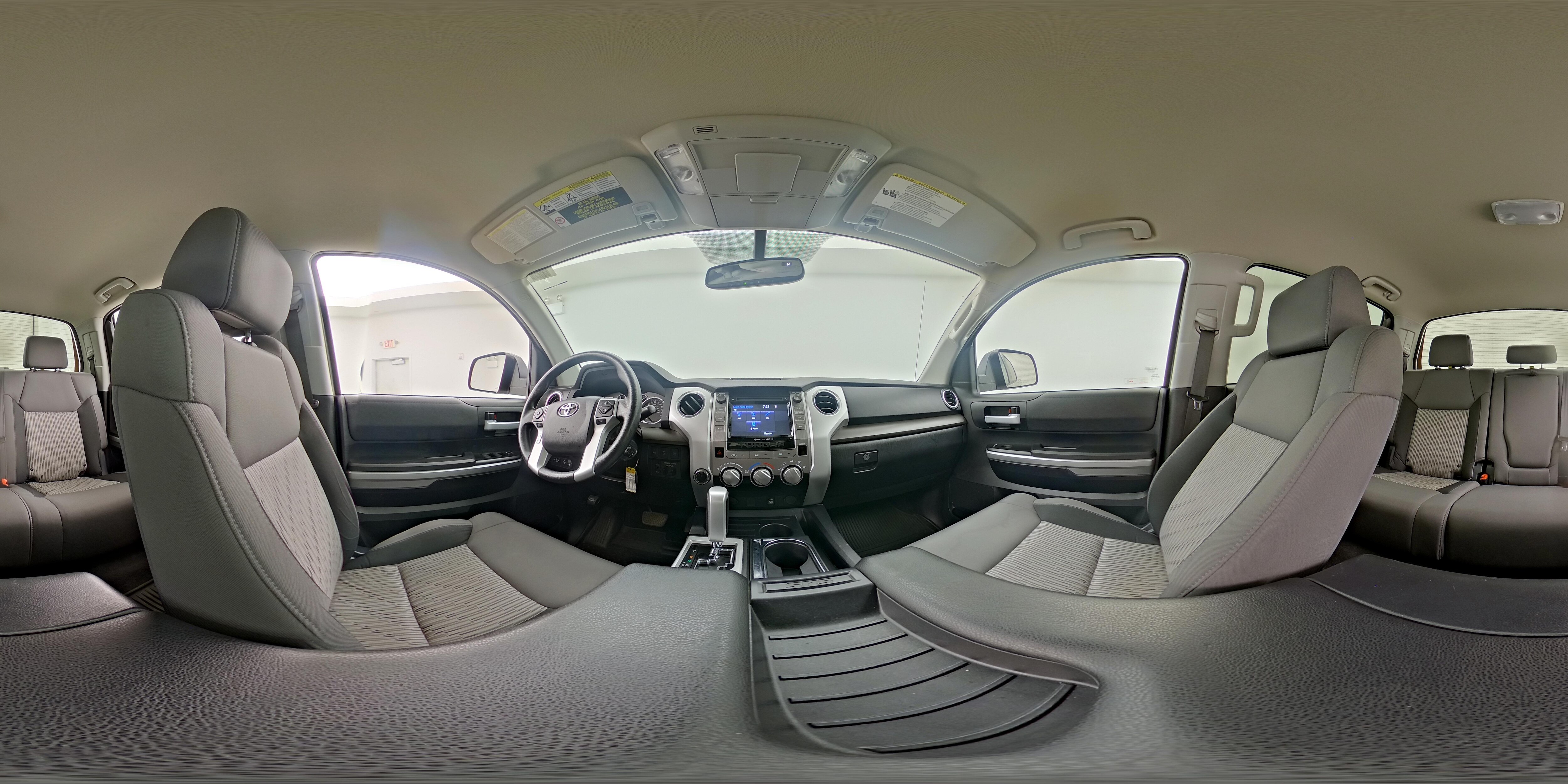 2017 Toyota Tundra SR5 - Photo 24