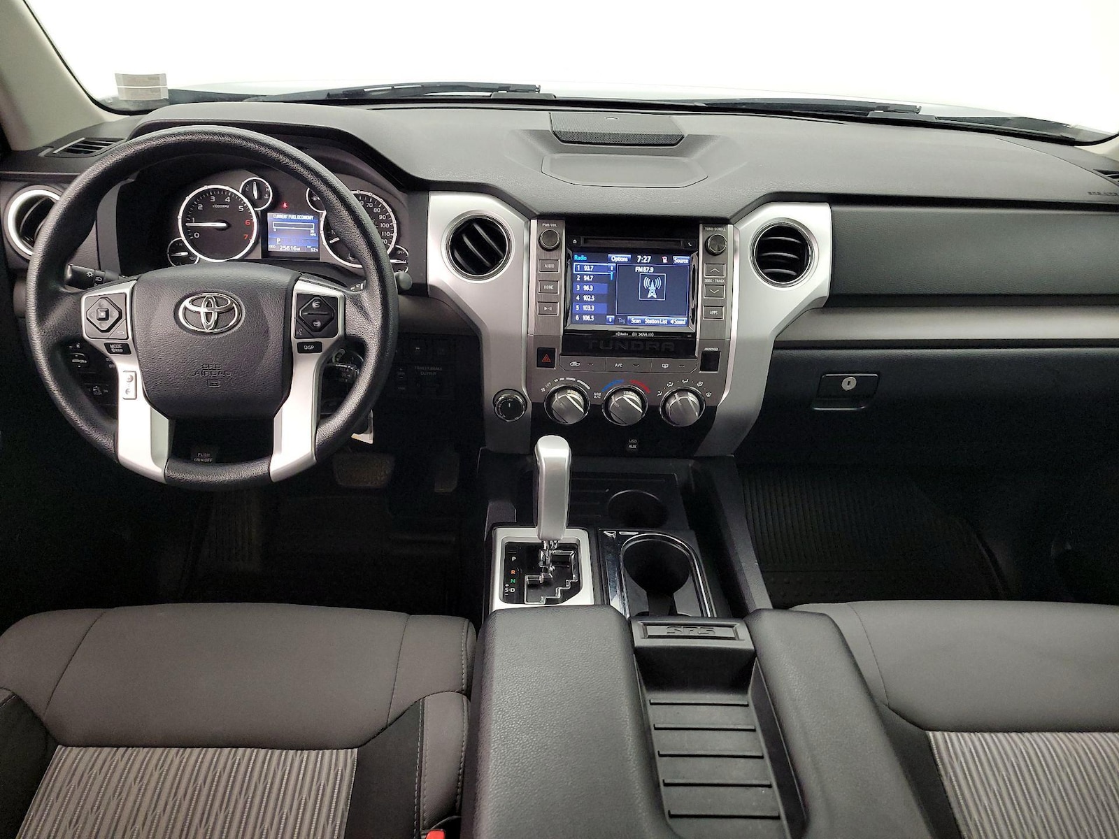 2017 Toyota Tundra SR5 - Photo 10
