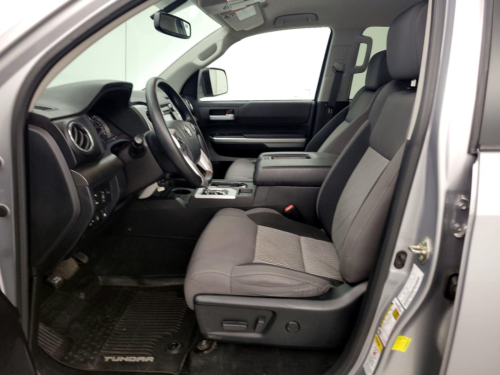 2017 Toyota Tundra SR5 - Photo 12