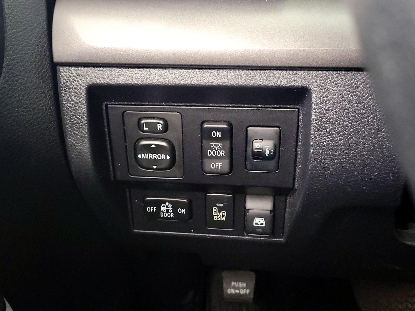 2017 Toyota Tundra SR5 - Photo 14
