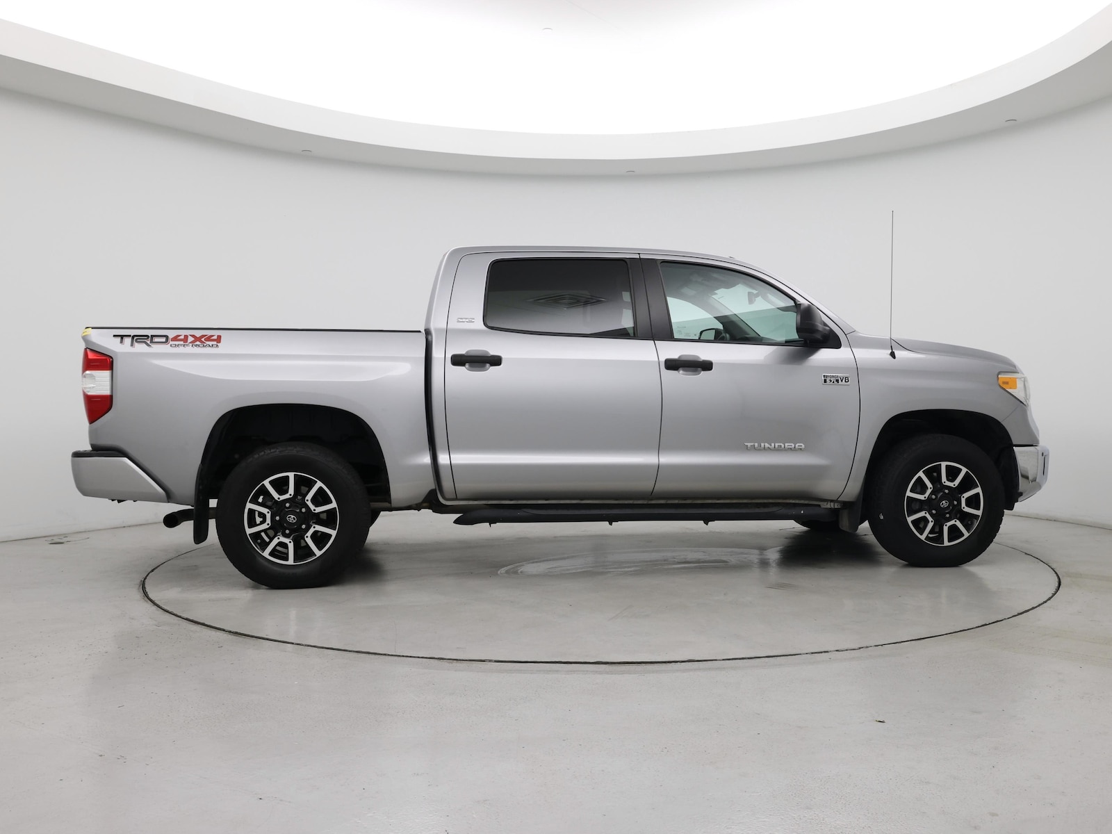 2017 Toyota Tundra SR5 - Photo 8