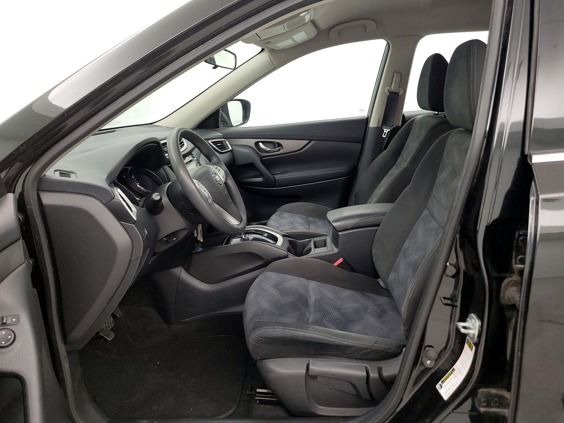 Thumbnail: 2015 Nissan Rogue - 11