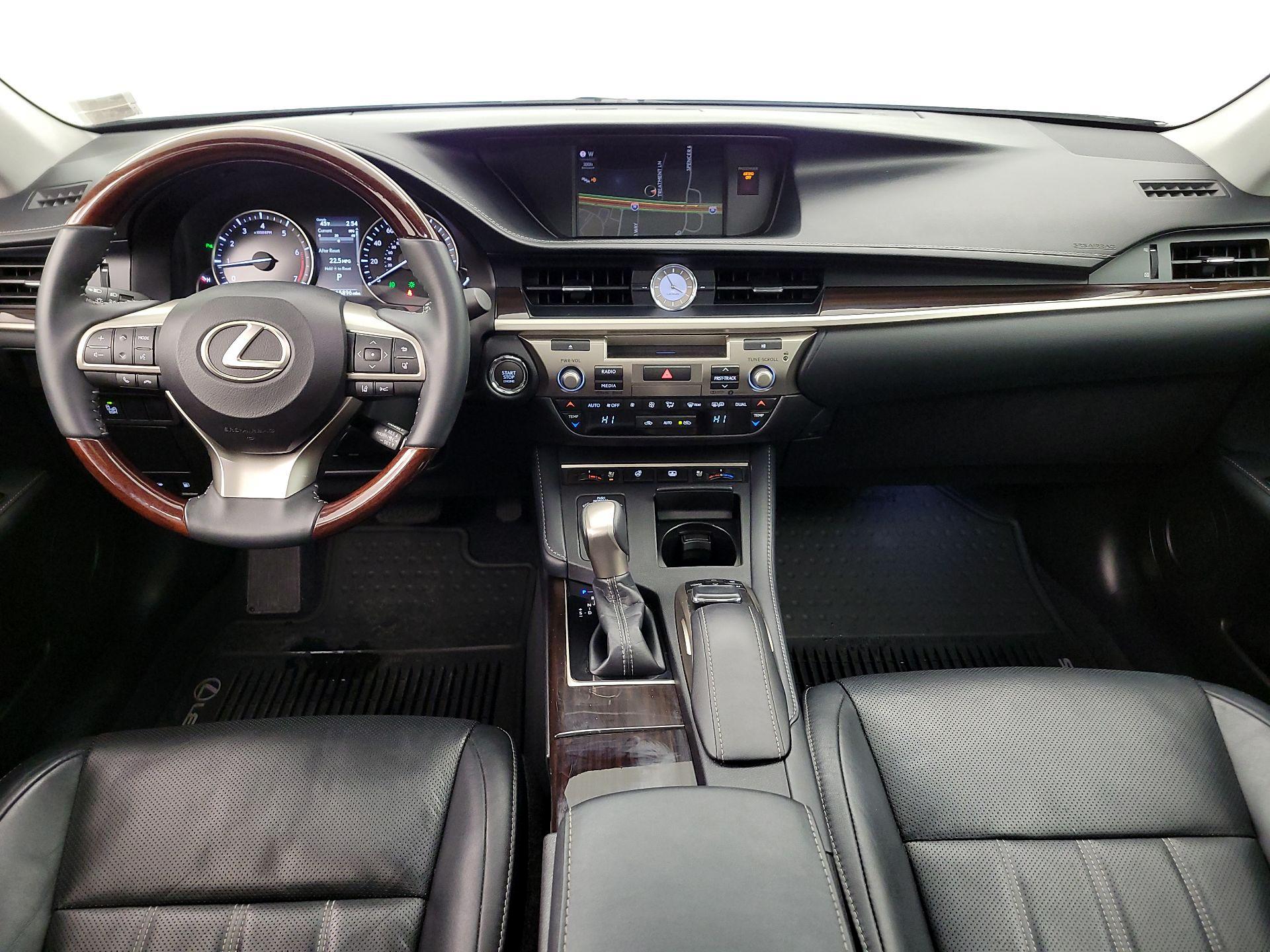 Thumbnail: 2018 Lexus ES - 9