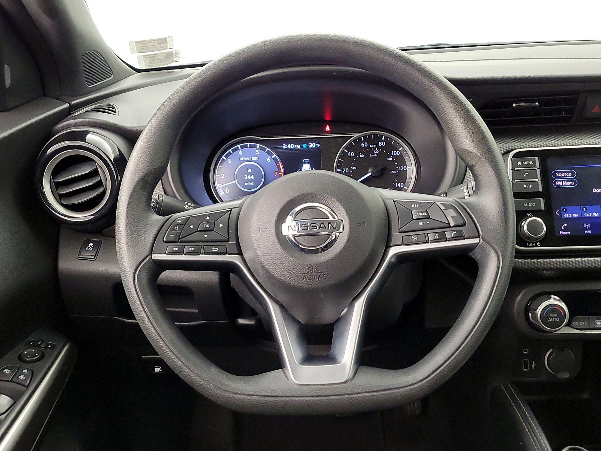 Thumbnail: 2018 Nissan Kicks - 10