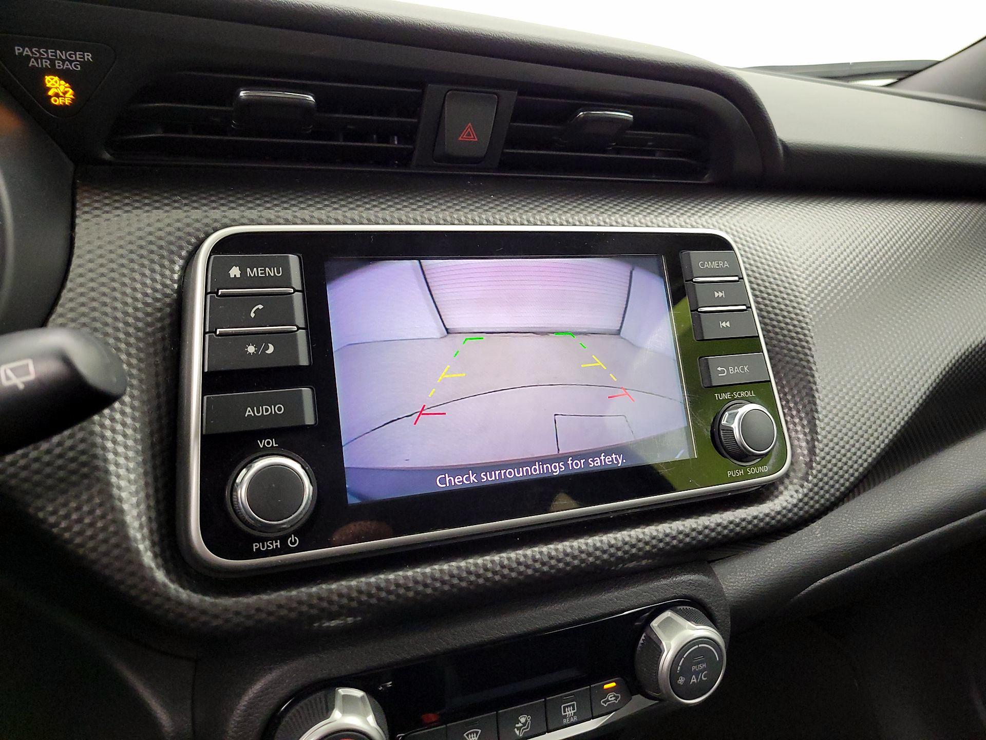 Thumbnail: 2018 Nissan Kicks - 14