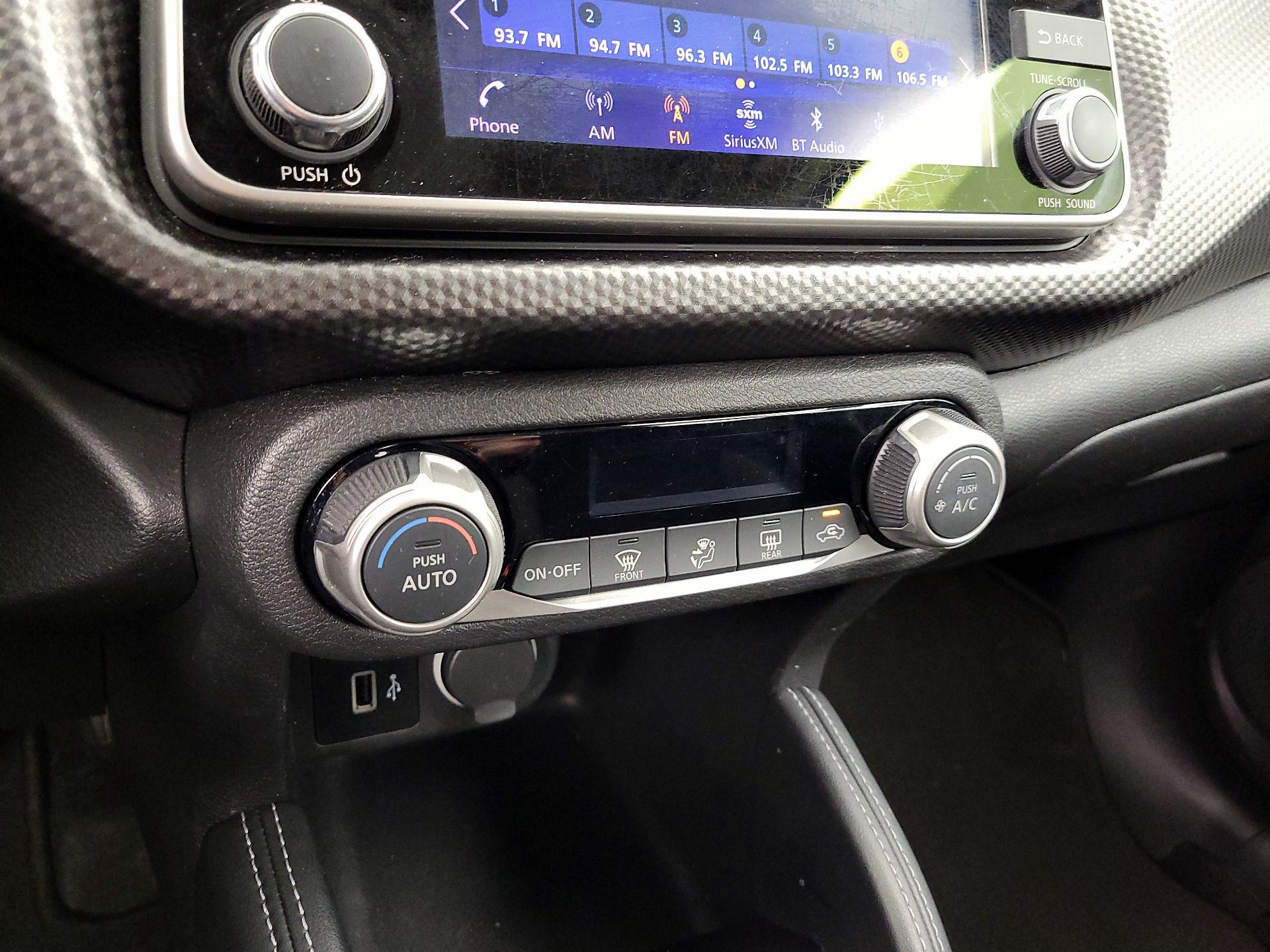 Thumbnail: 2018 Nissan Kicks - 16