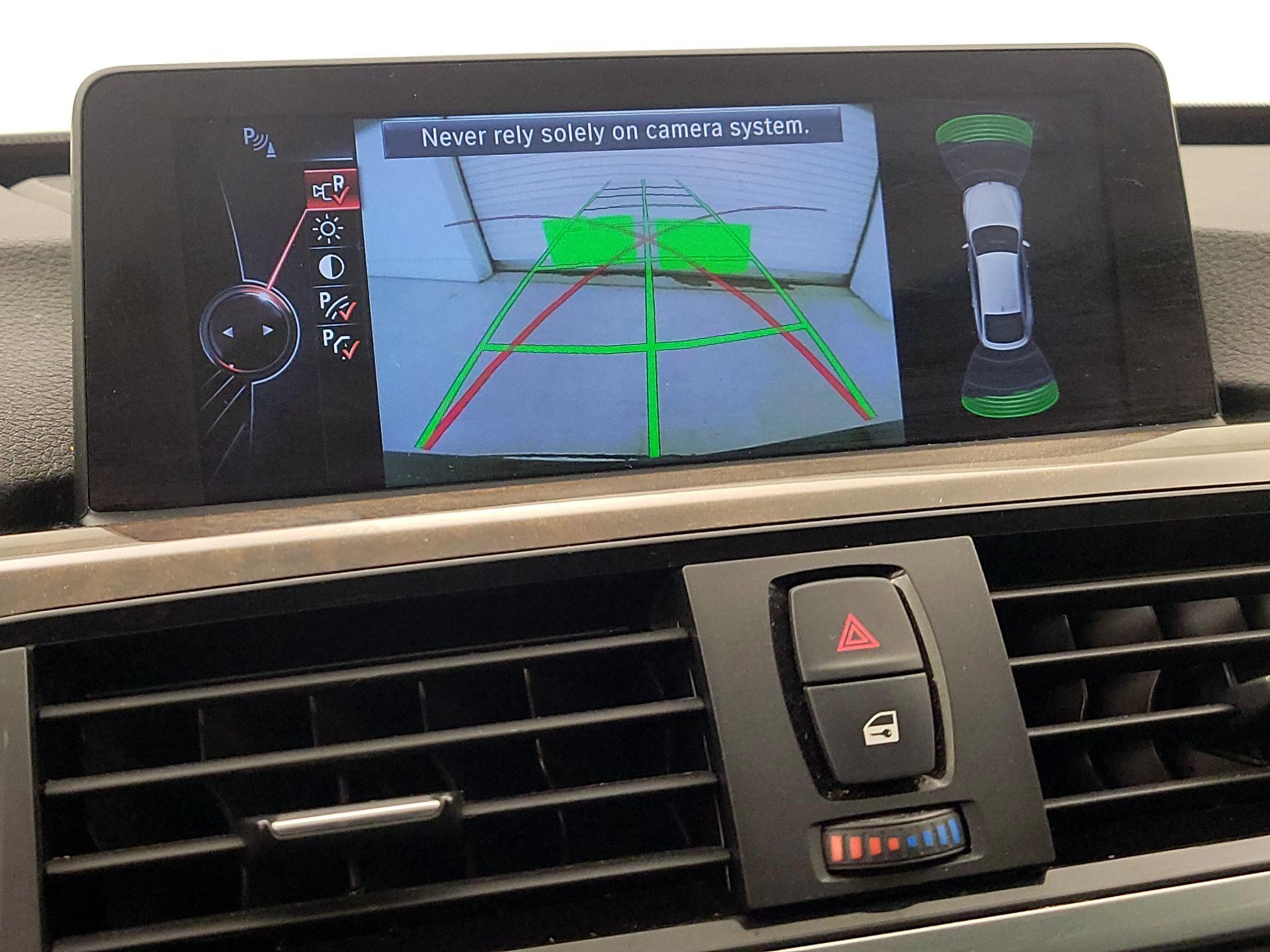 Thumbnail: 2015 BMW 3 Series - 15