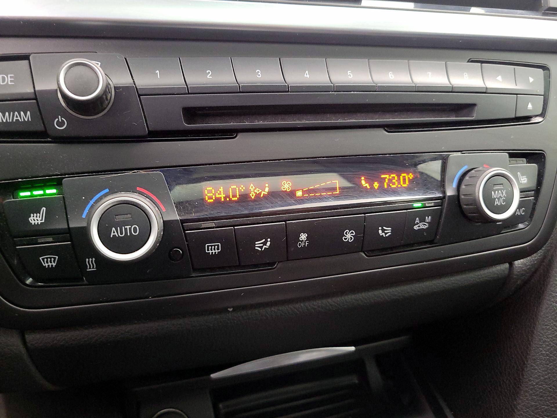 Thumbnail: 2015 BMW 3 Series - 17