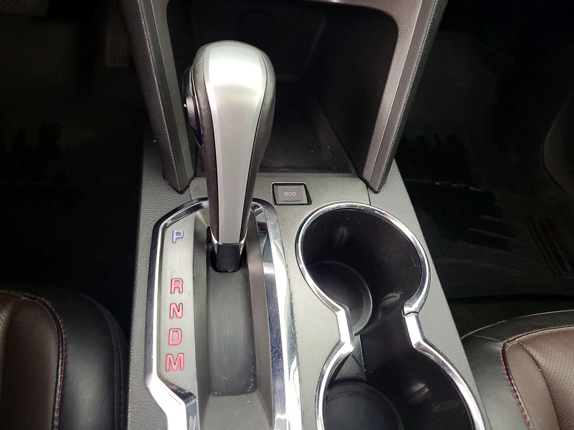 Thumbnail: 2015 GMC Terrain - 18