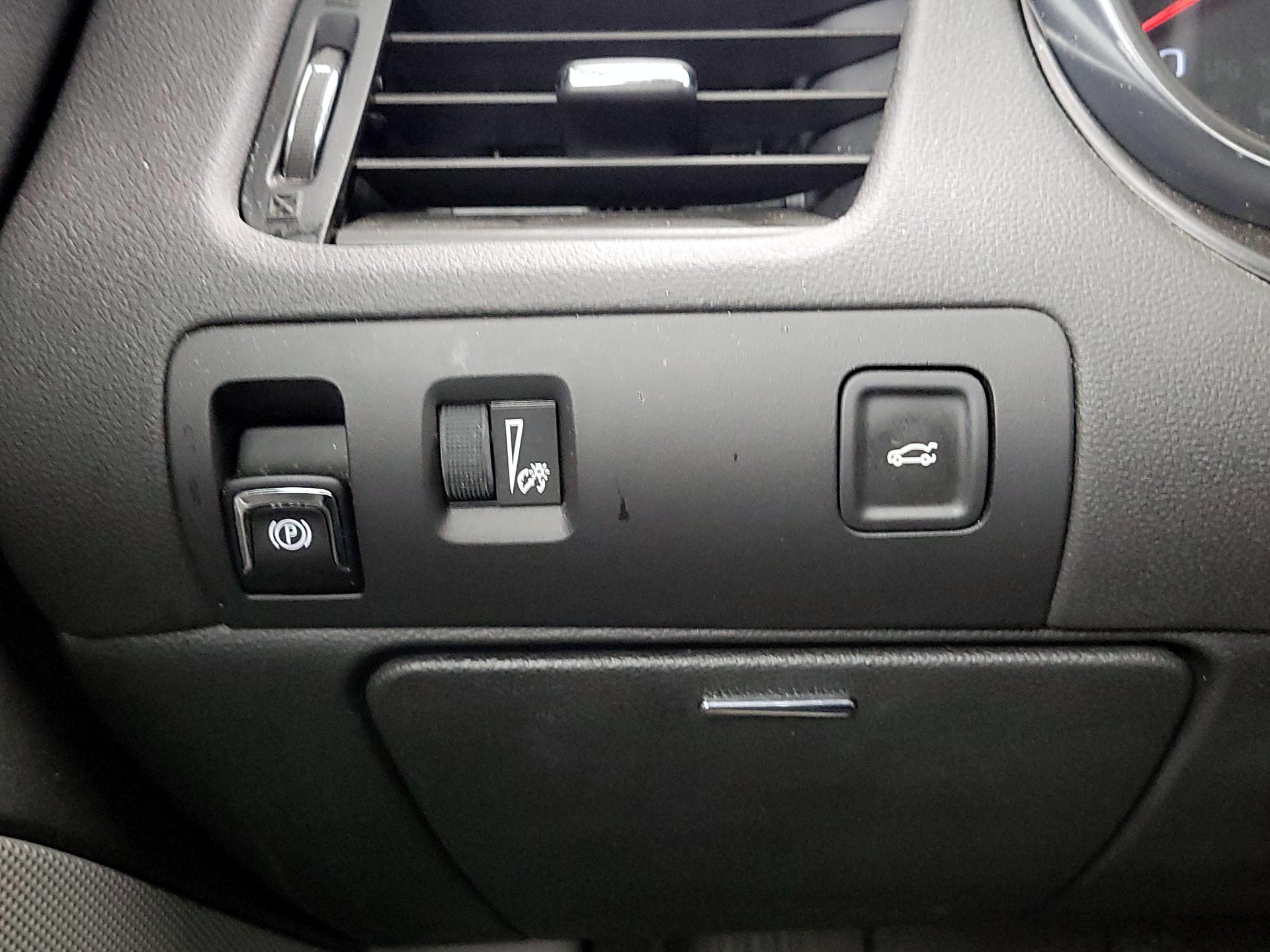 Thumbnail: 2016 Chevrolet Impala - 13