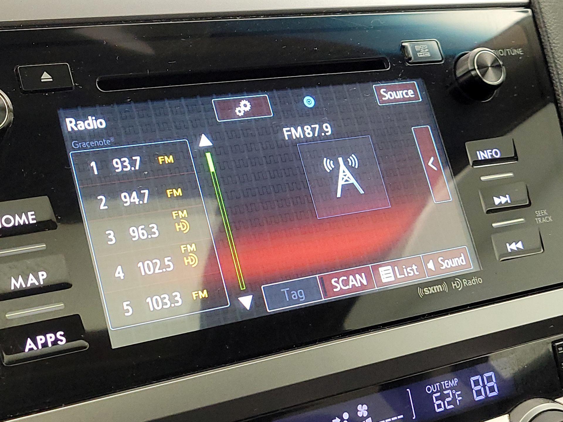 Thumbnail: 2016 Subaru Outback - 16