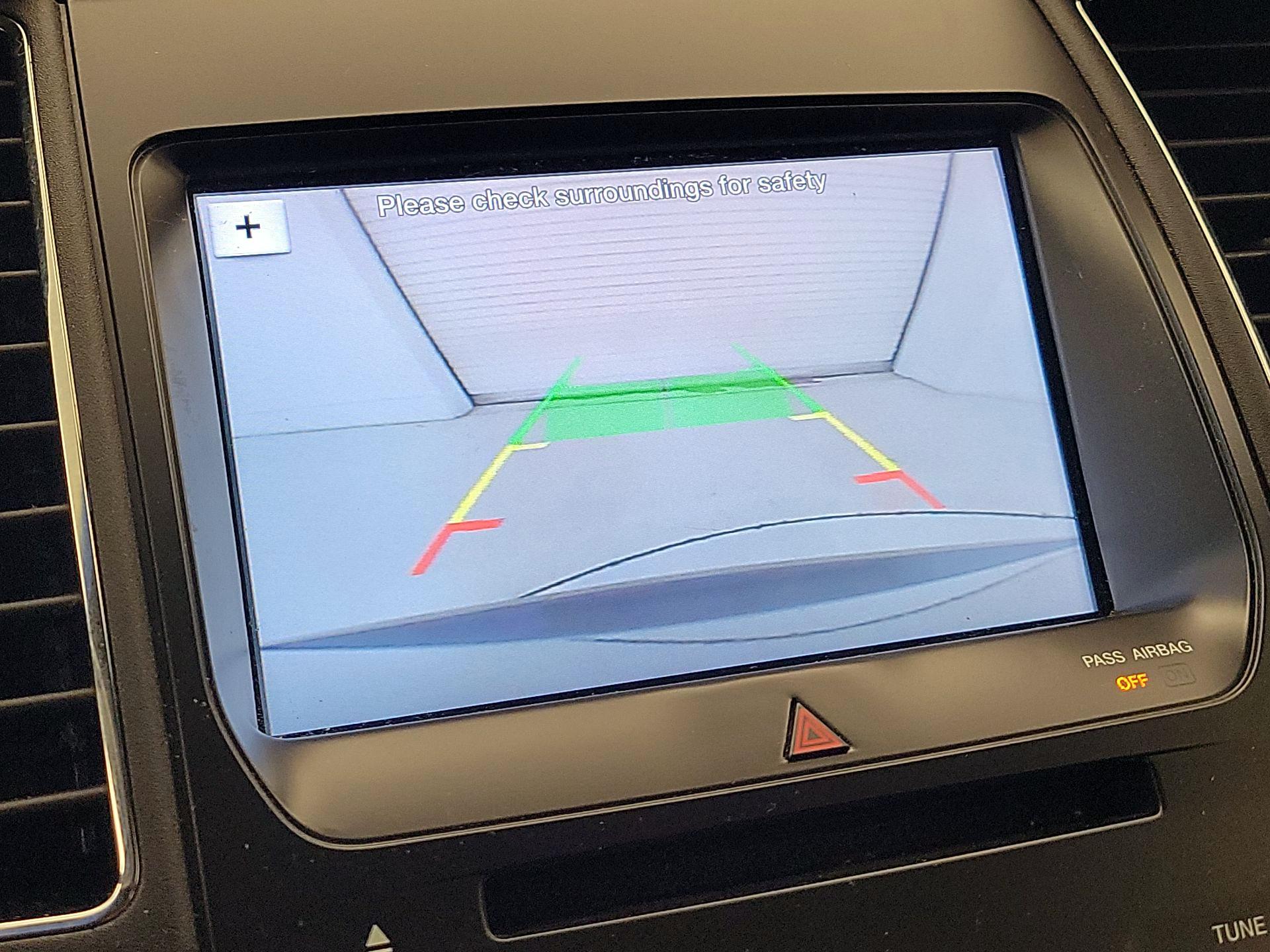 Thumbnail: 2016 Ford Taurus - 14