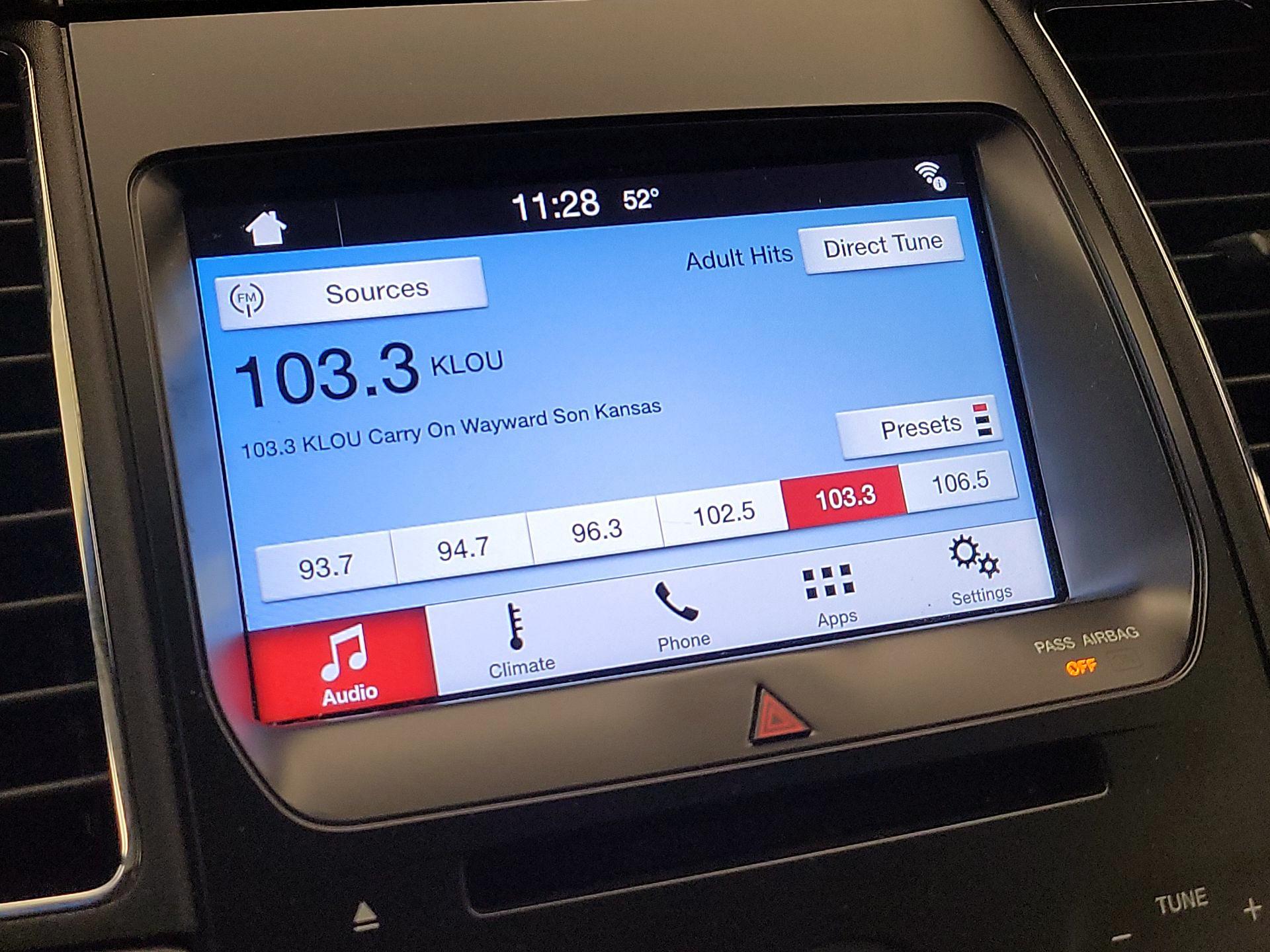 Thumbnail: 2016 Ford Taurus - 15