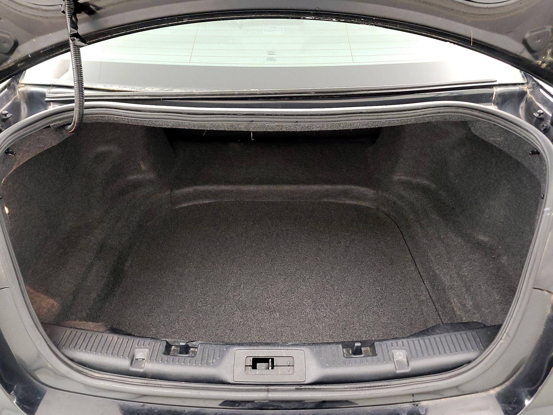 Thumbnail: 2016 Ford Taurus - 20