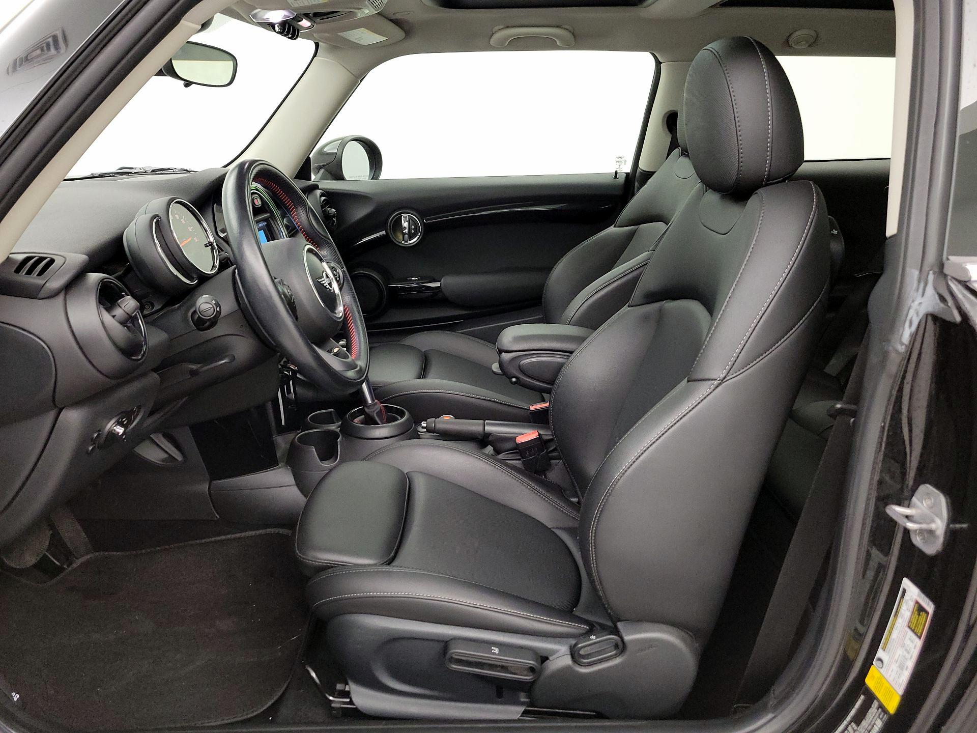 Thumbnail: 2019 MINI Cooper Hardtop - 11