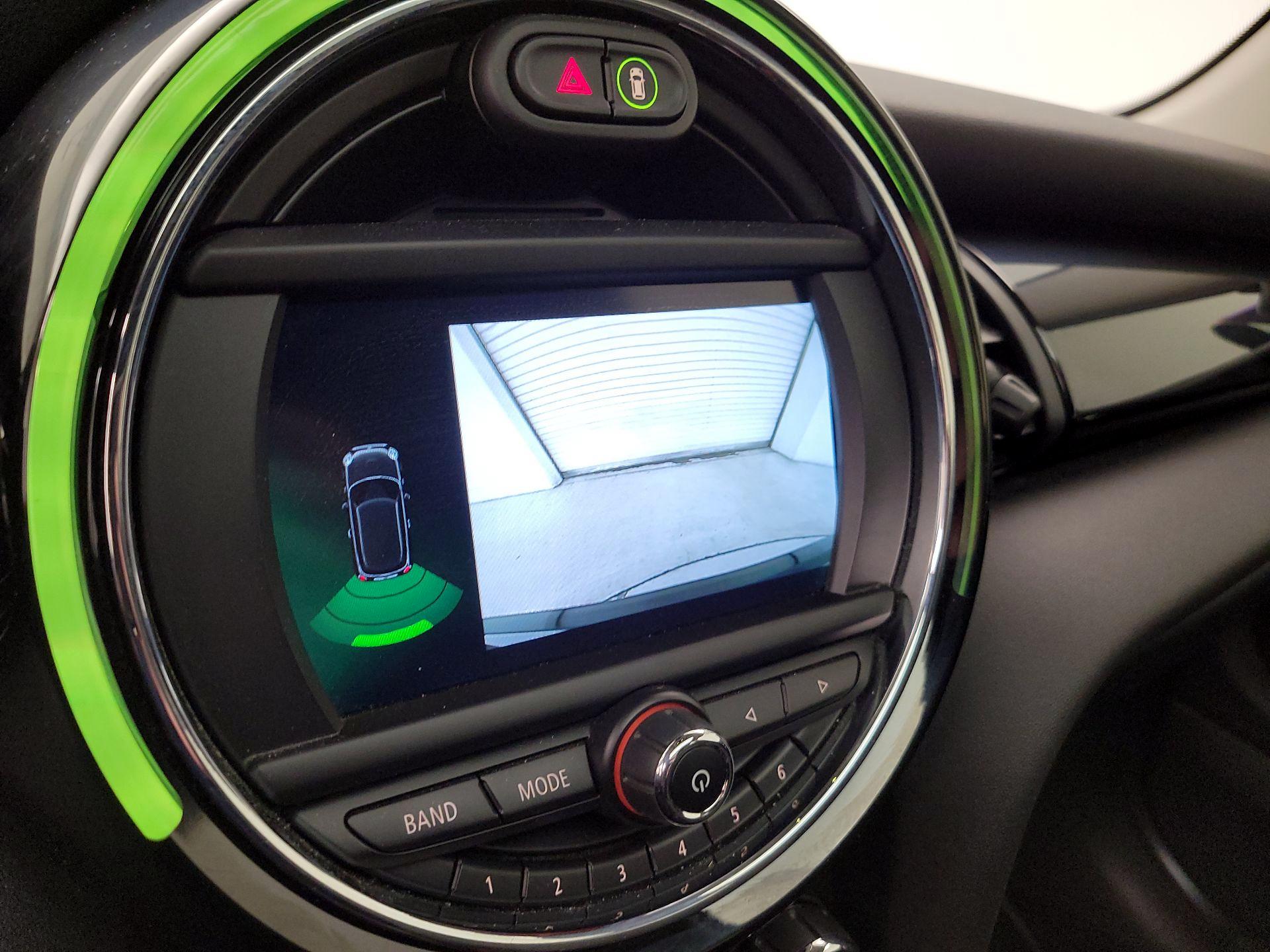 Thumbnail: 2019 MINI Cooper Hardtop - 14