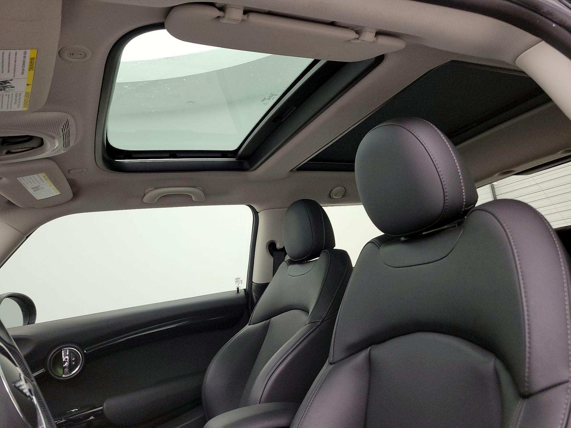 Thumbnail: 2019 MINI Cooper Hardtop - 19