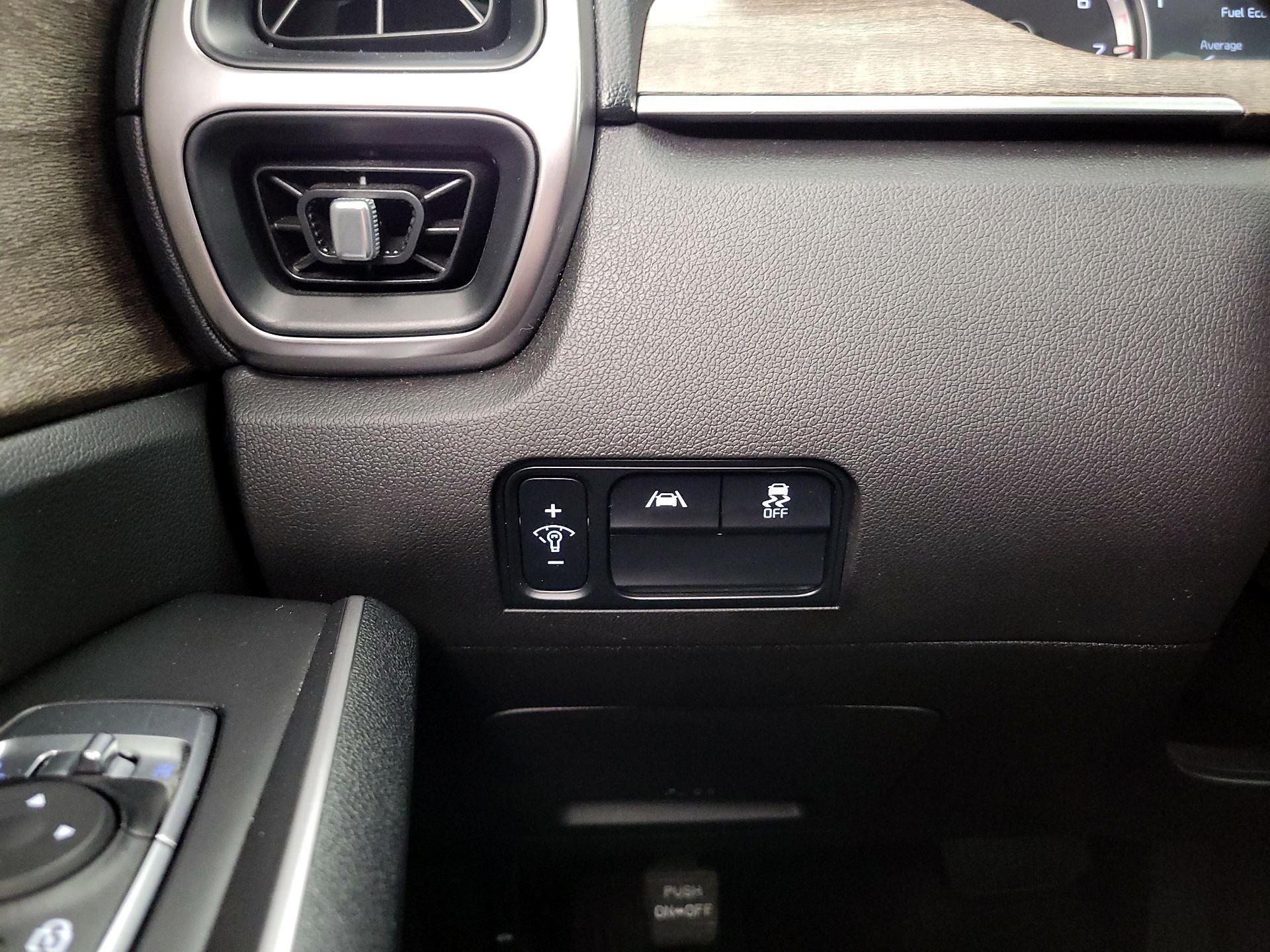 Thumbnail: 2022 Kia Sorento - 13