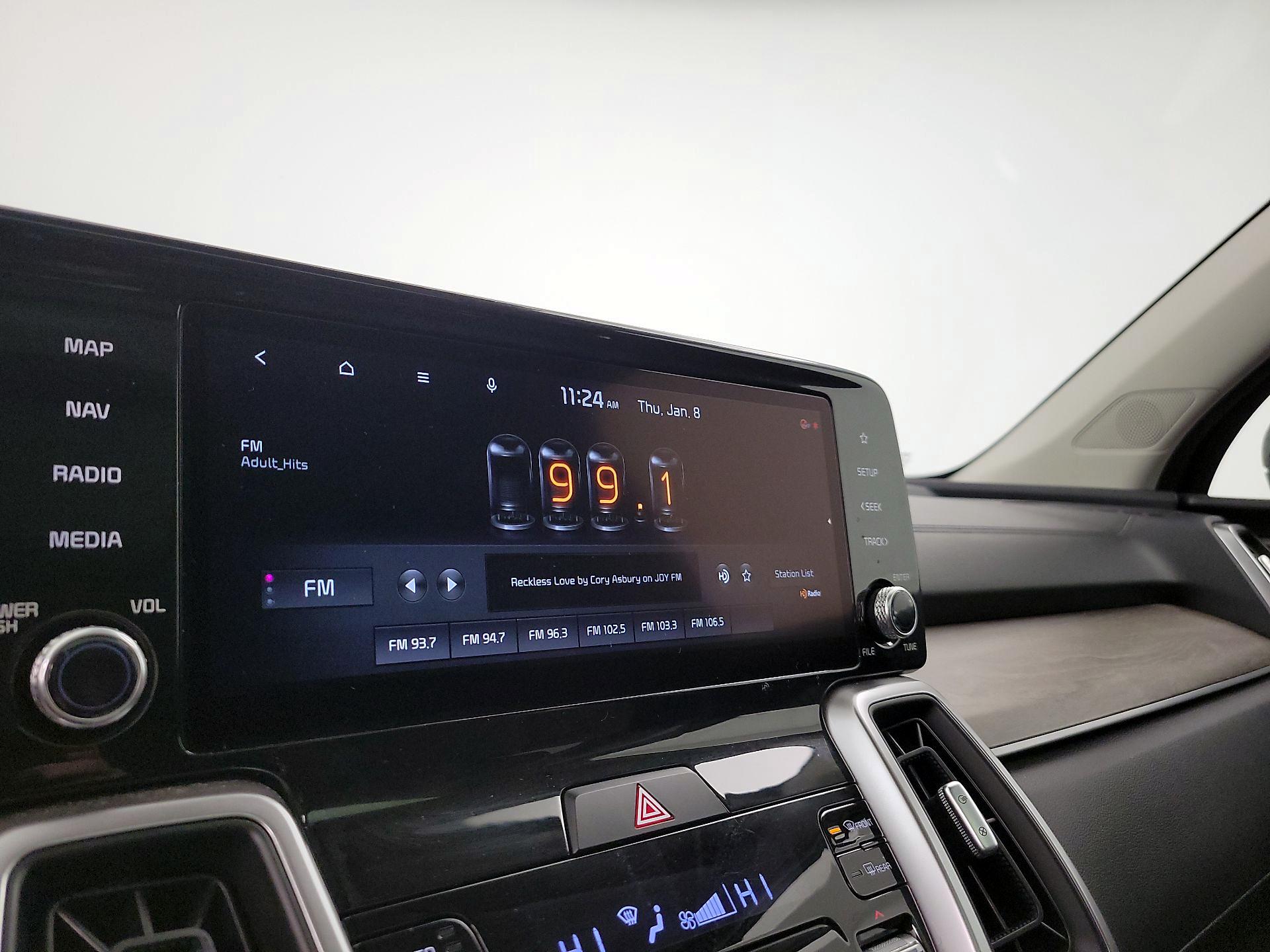 Thumbnail: 2022 Kia Sorento - 16