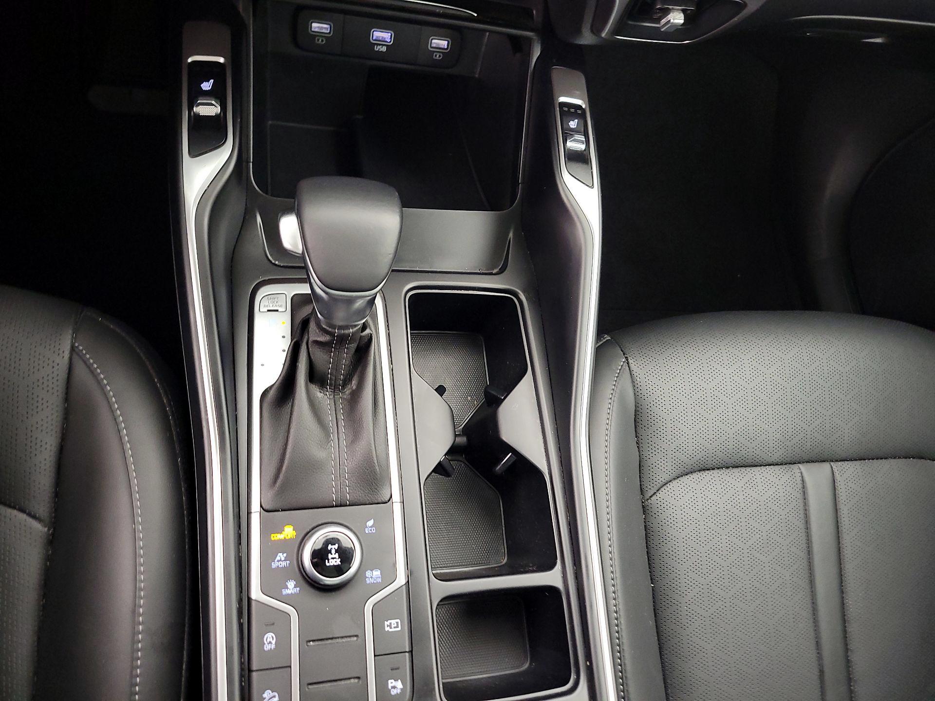 Thumbnail: 2022 Kia Sorento - 18