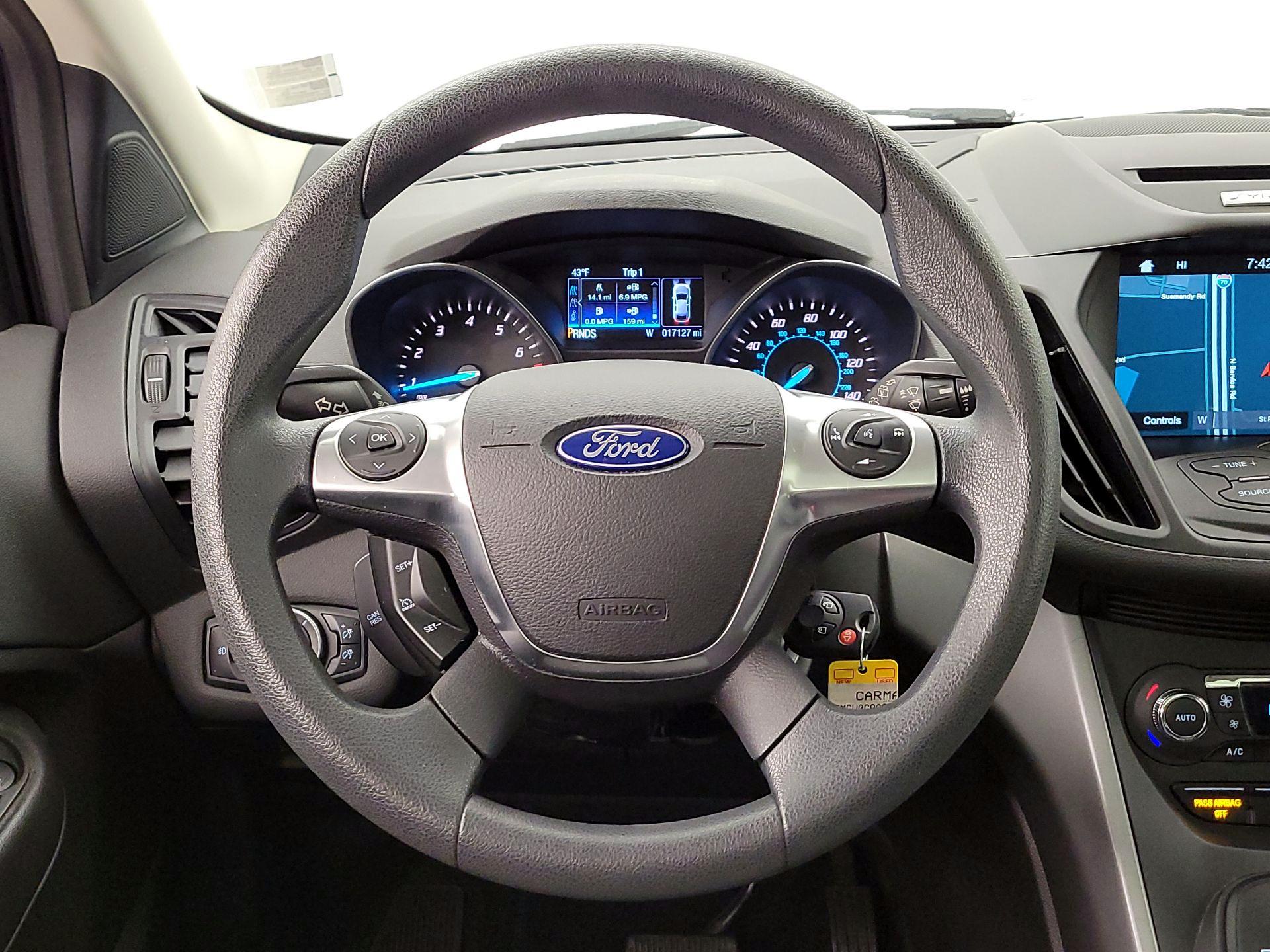Thumbnail: 2016 Ford Escape - 10