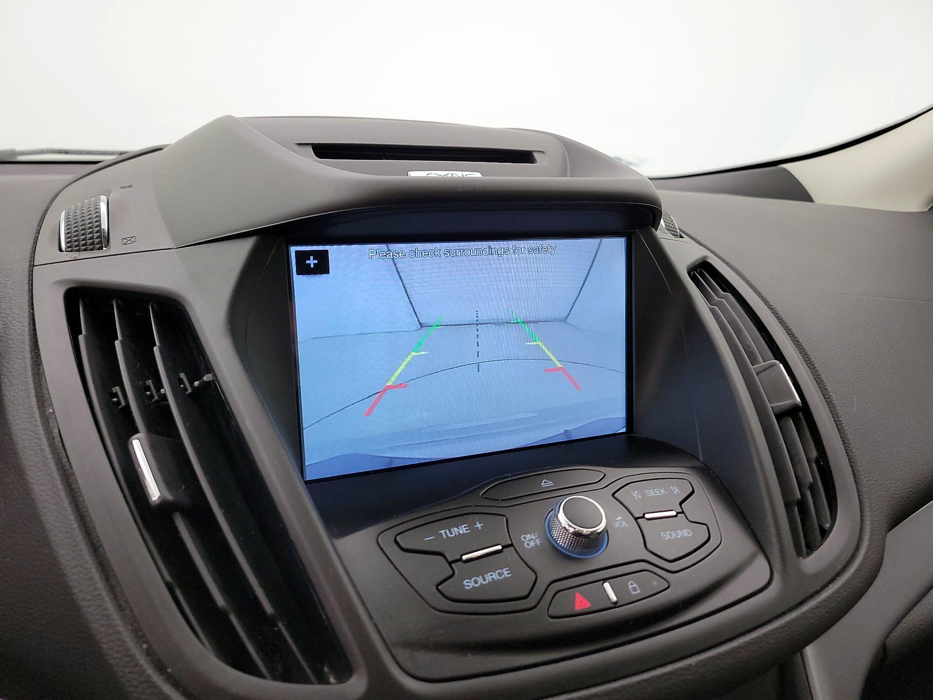 Thumbnail: 2016 Ford Escape - 15