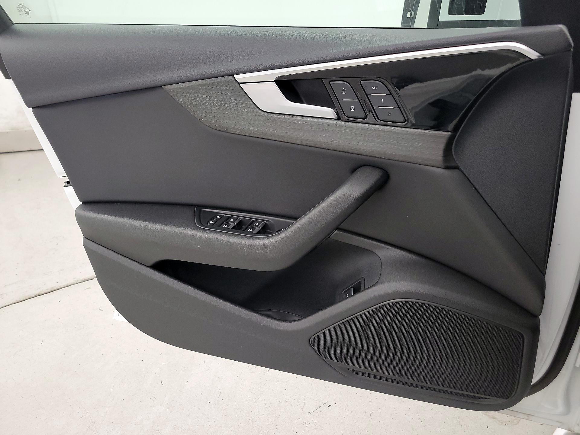 Thumbnail: 2020 Audi A4 - 12