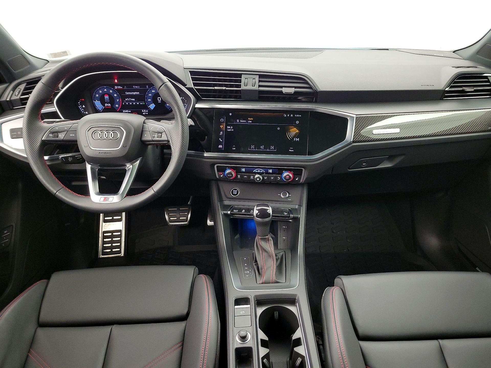 Thumbnail: 2025 Audi Q3 - 9