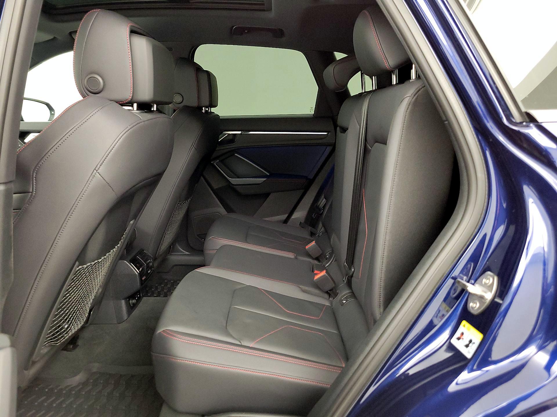 Thumbnail: 2025 Audi Q3 - 20