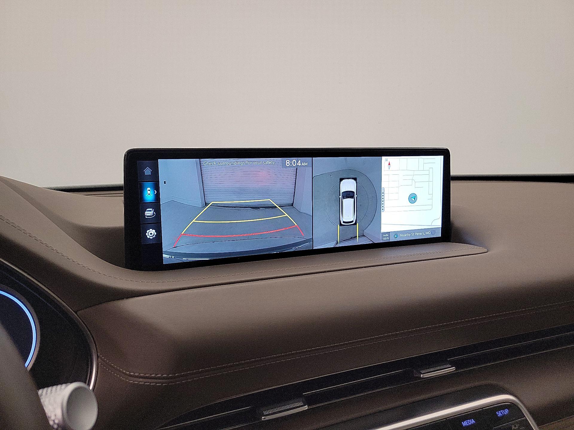 Thumbnail: 2023 Genesis GV80 - 15