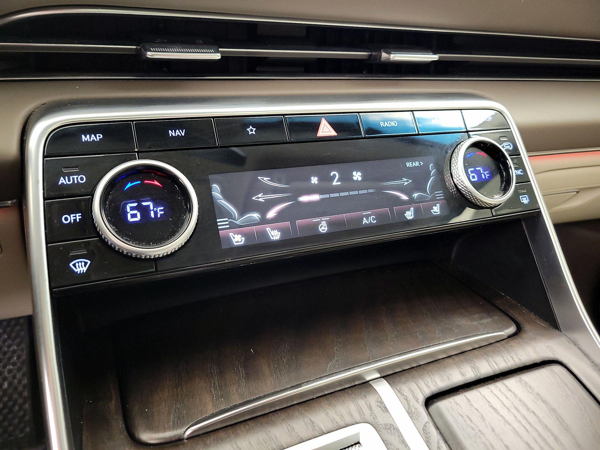 Thumbnail: 2023 Genesis GV80 - 17