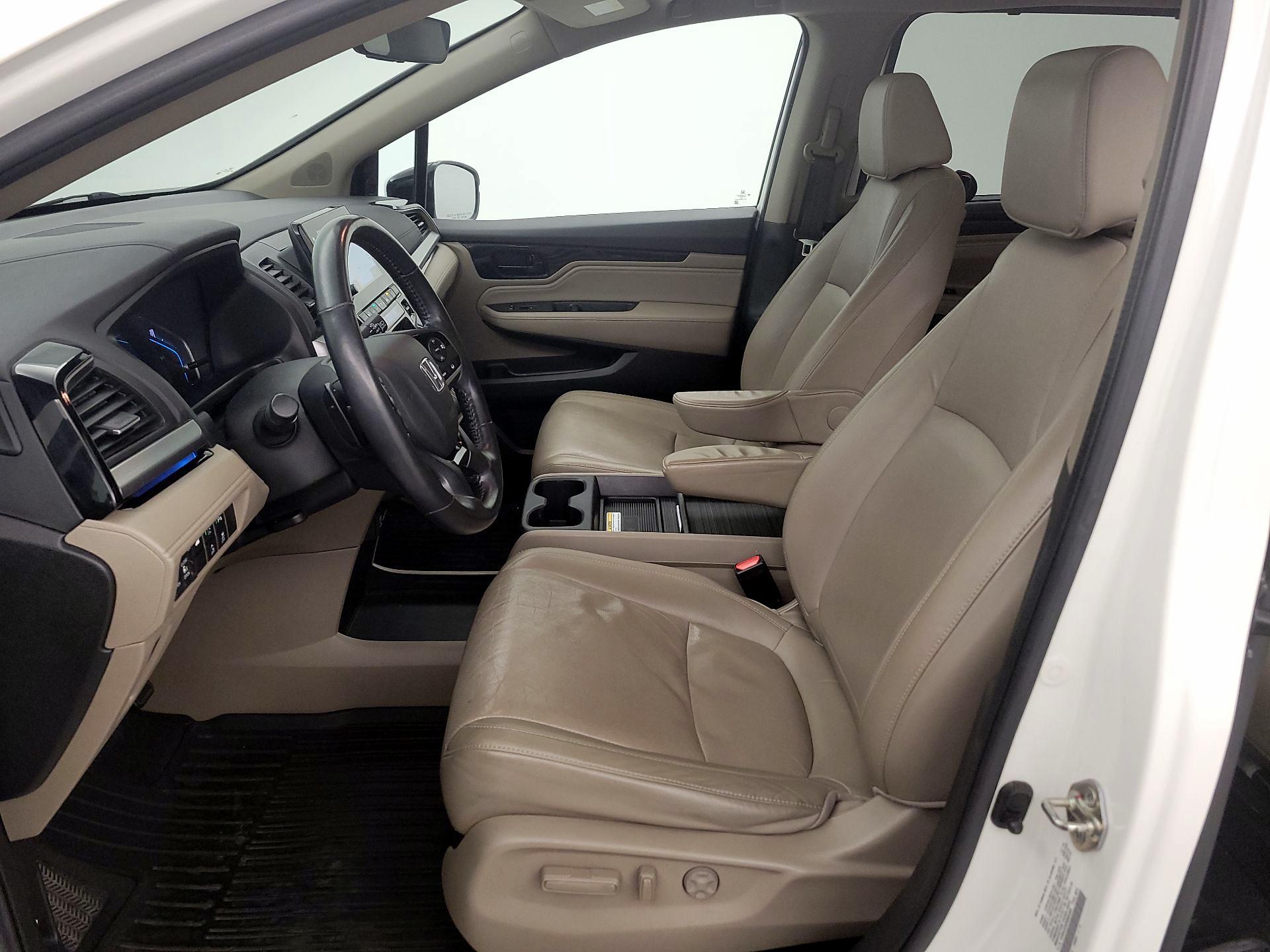 Thumbnail: 2019 Honda Odyssey - 11