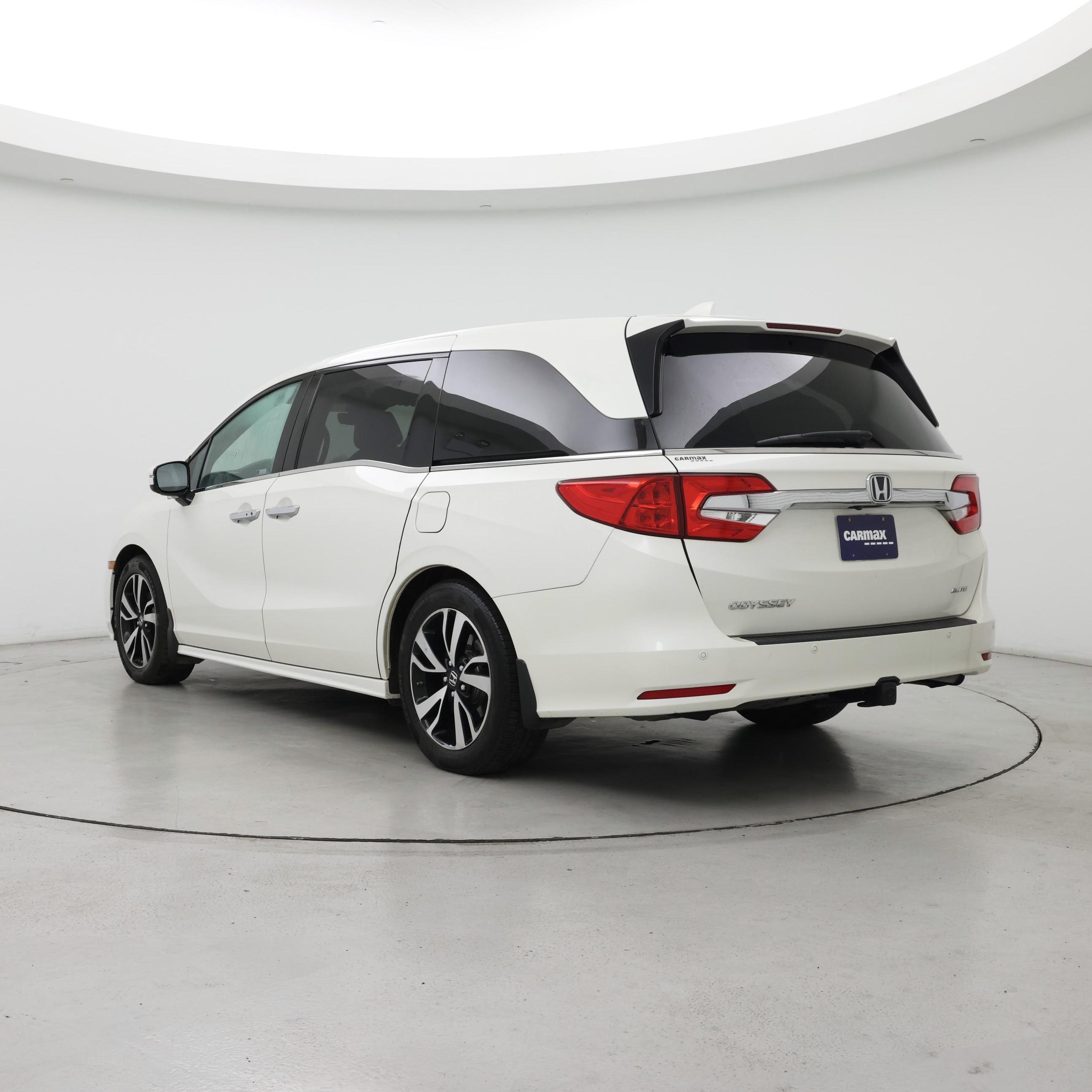 Thumbnail: 2019 Honda Odyssey - 2