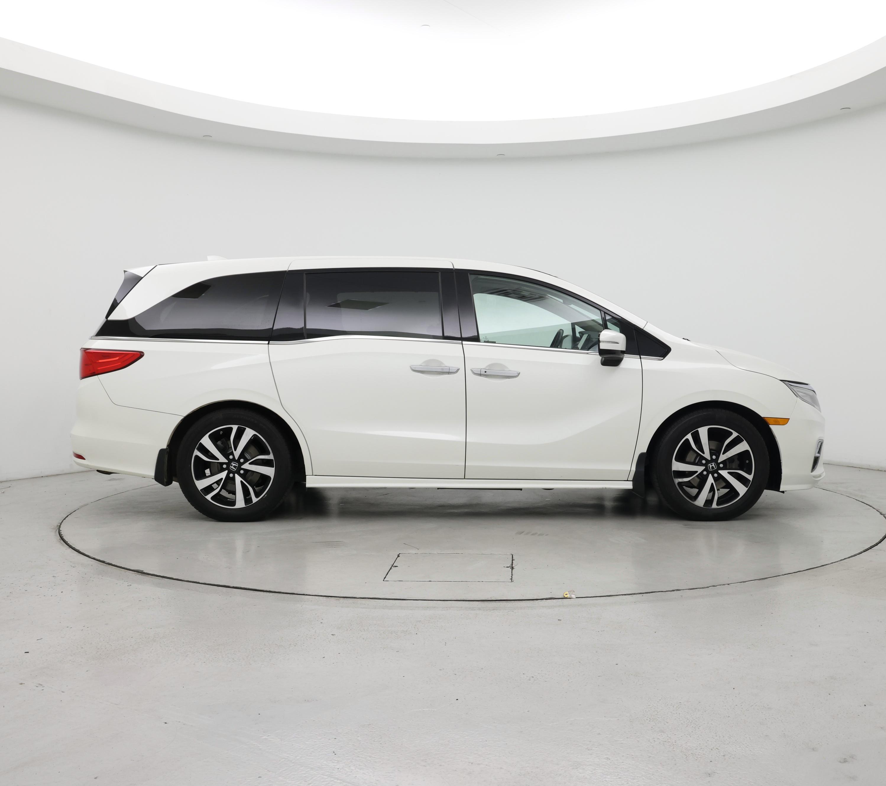 Thumbnail: 2019 Honda Odyssey - 7