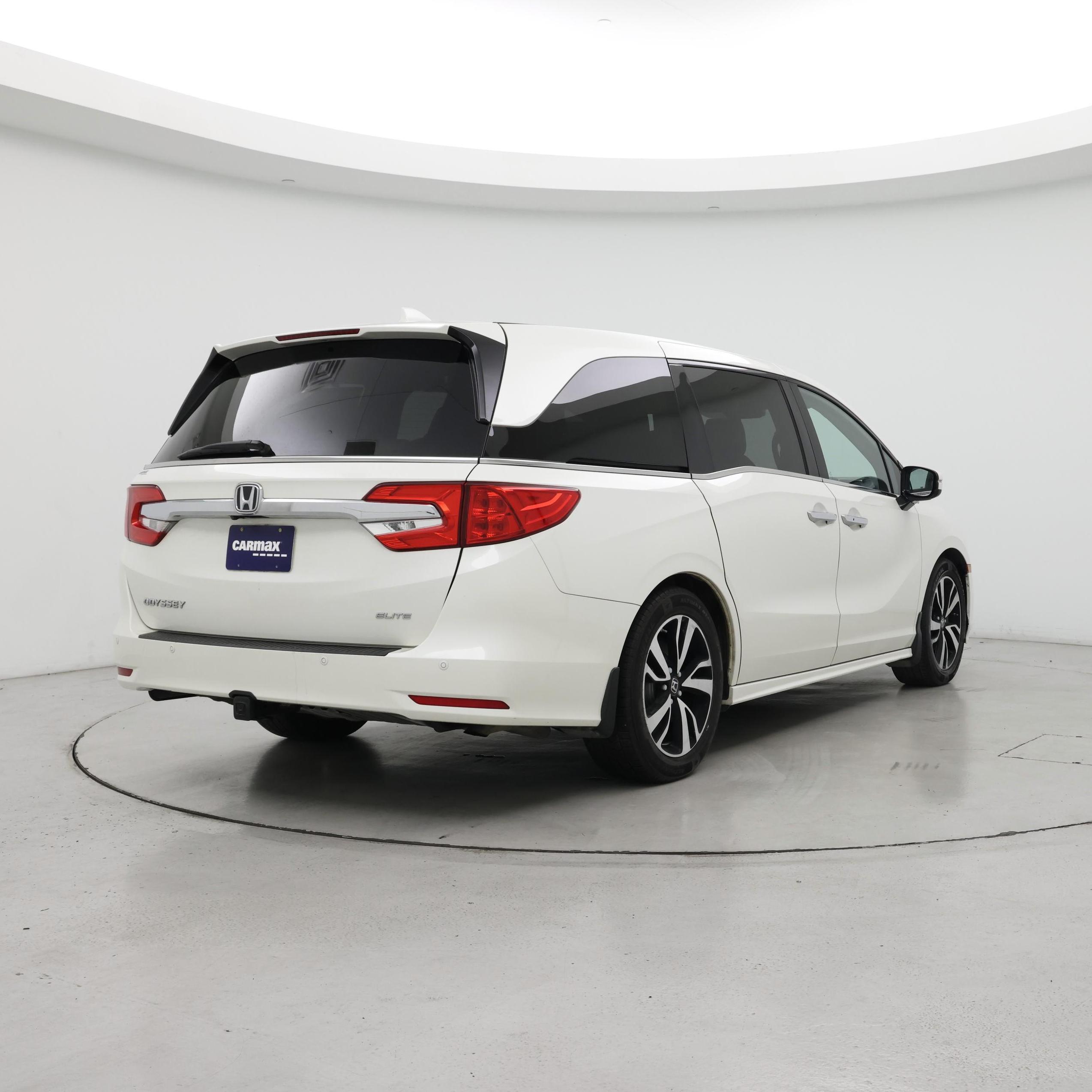 Thumbnail: 2019 Honda Odyssey - 8