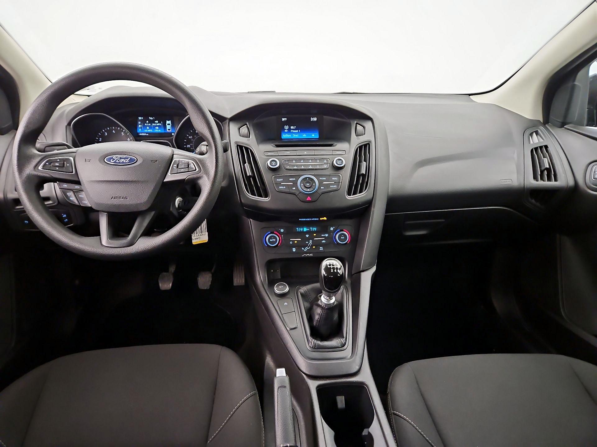 Thumbnail: 2017 Ford Focus - 9