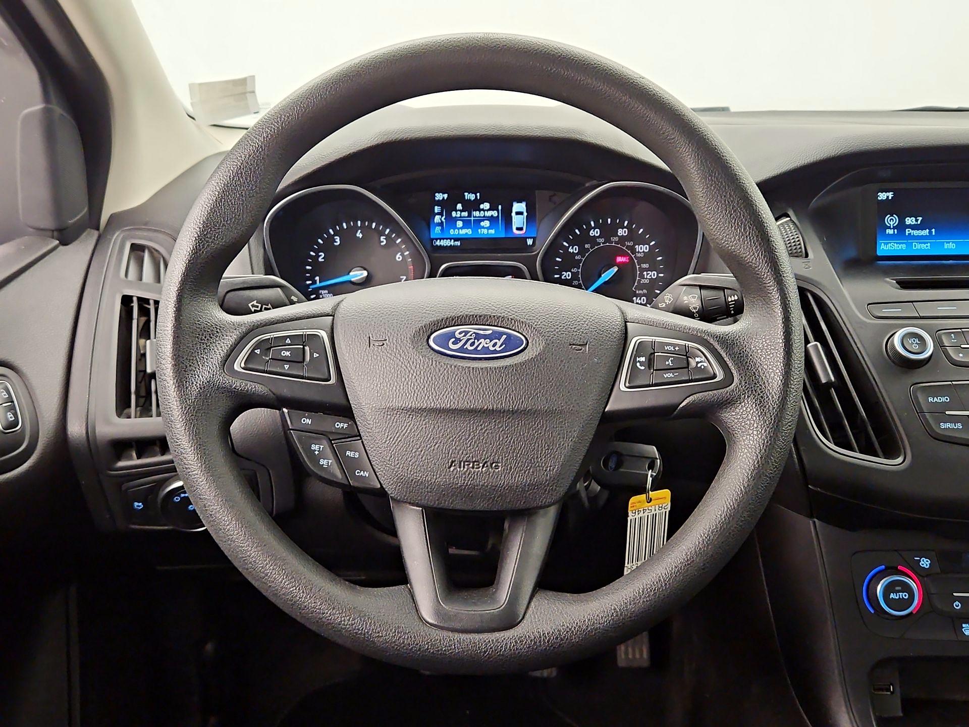 Thumbnail: 2017 Ford Focus - 10